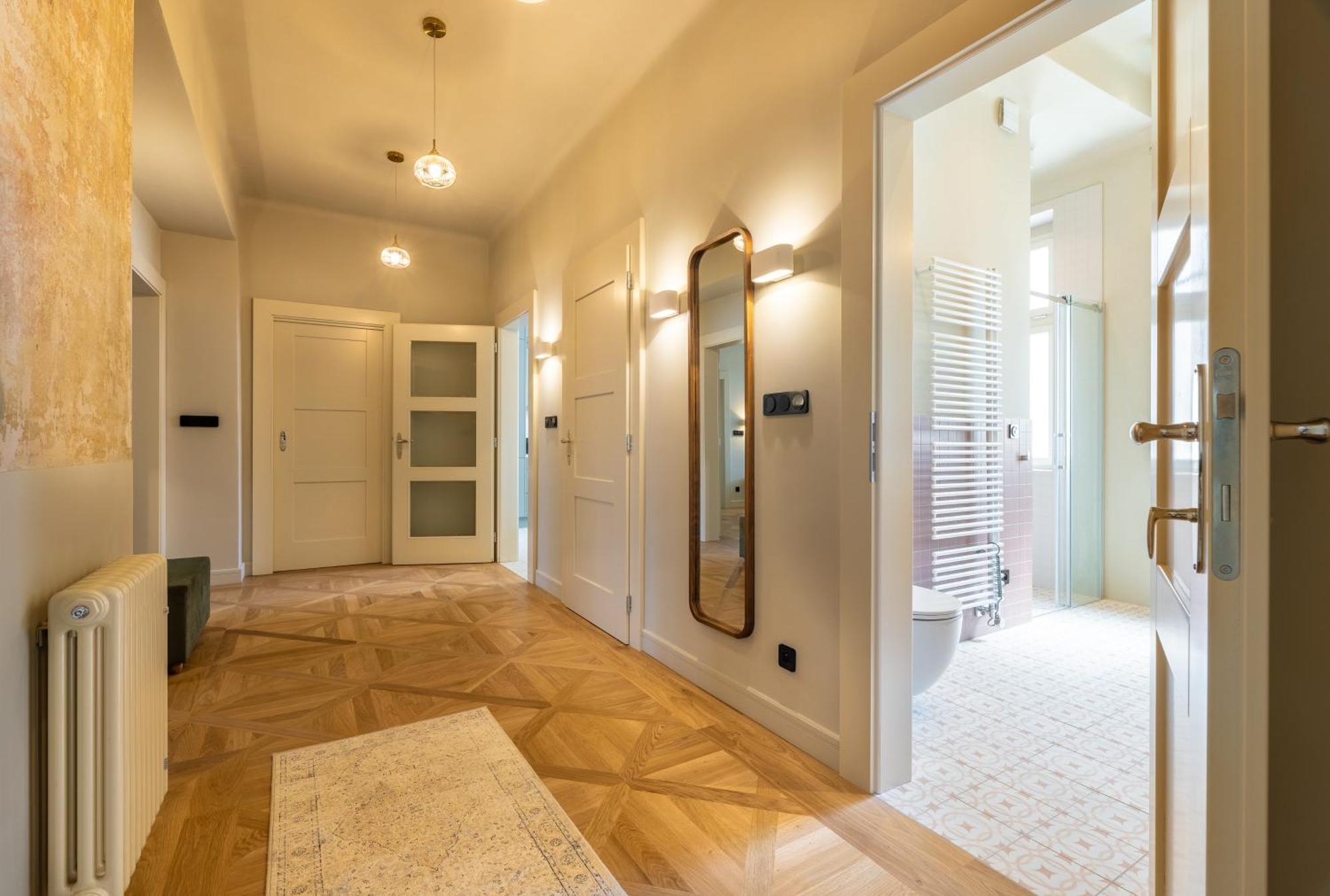 Luxury 2 Bedroom With Ac In The Old Town Appartement