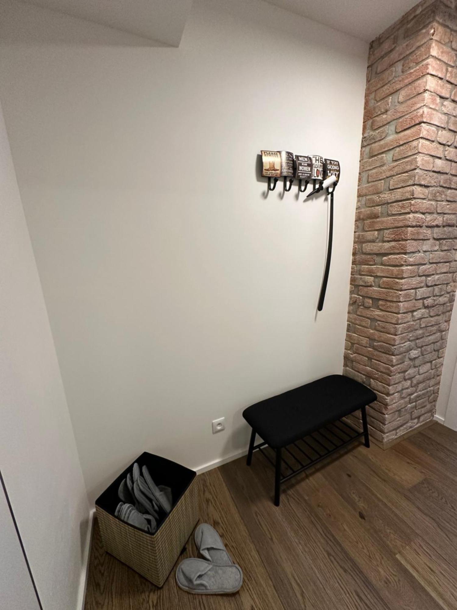 Loft Apartment *