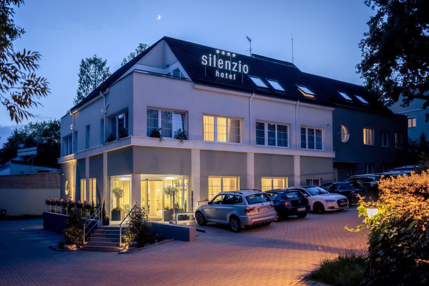 Silenzio Otel Prag