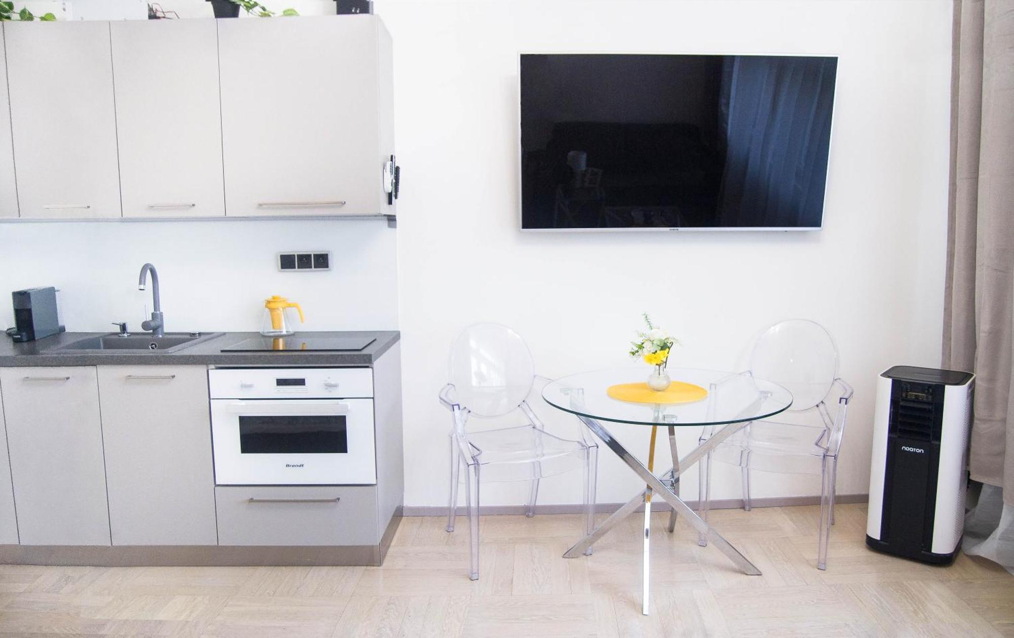 New Exclusive With Ac Nearby Metro Appartement Prague