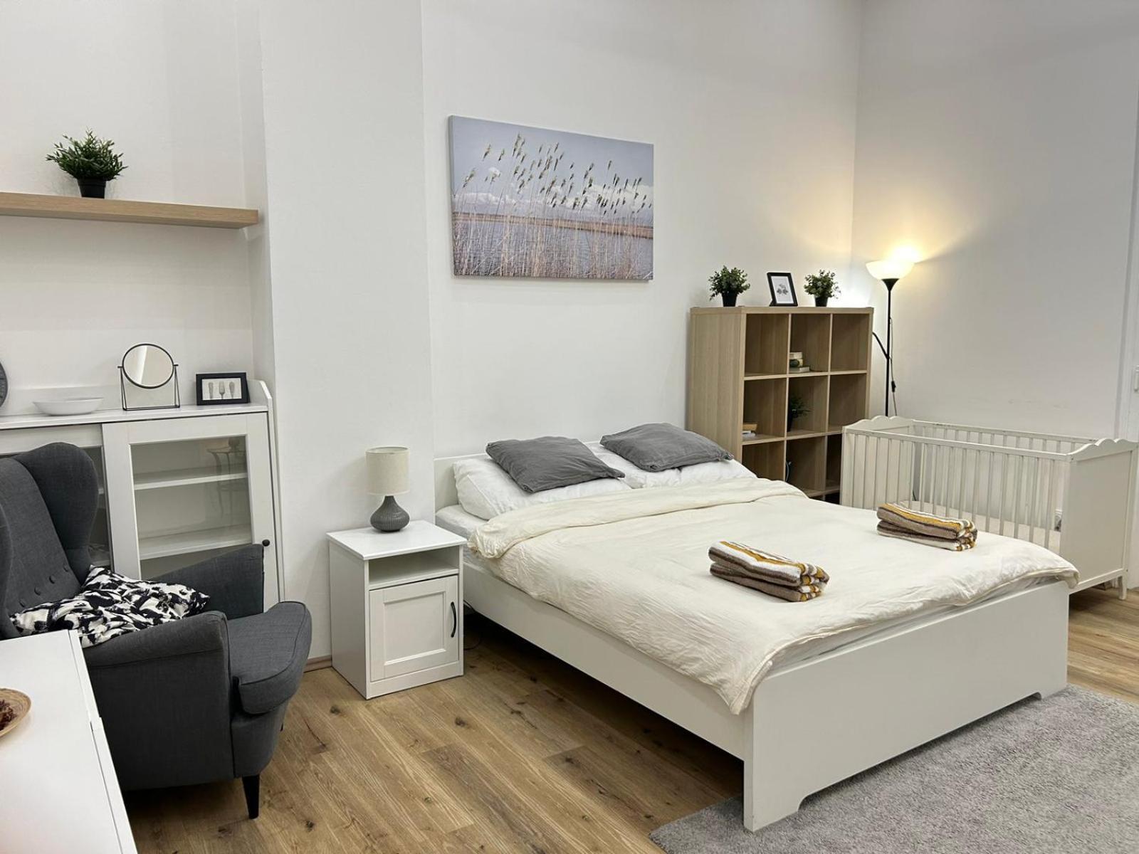 Apartment Entire Unit In The Center Of *