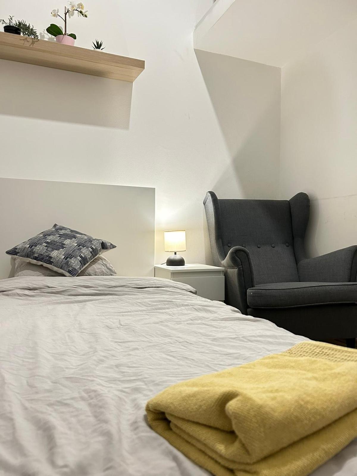 Apartment Entire Unit In The Center Of