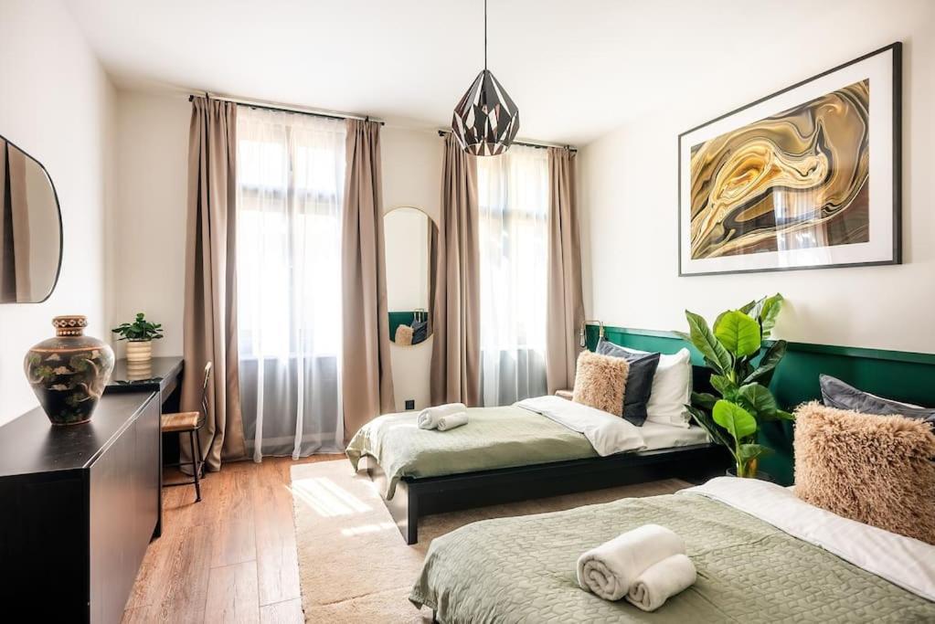 Tower Old Town Lux 4br & 3bath Terrace * Praga