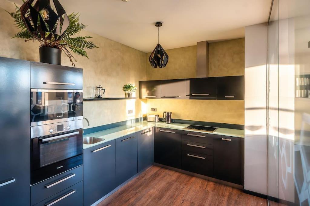 Apartamento Tower Old Town Lux 4br & 3bath Terrace
