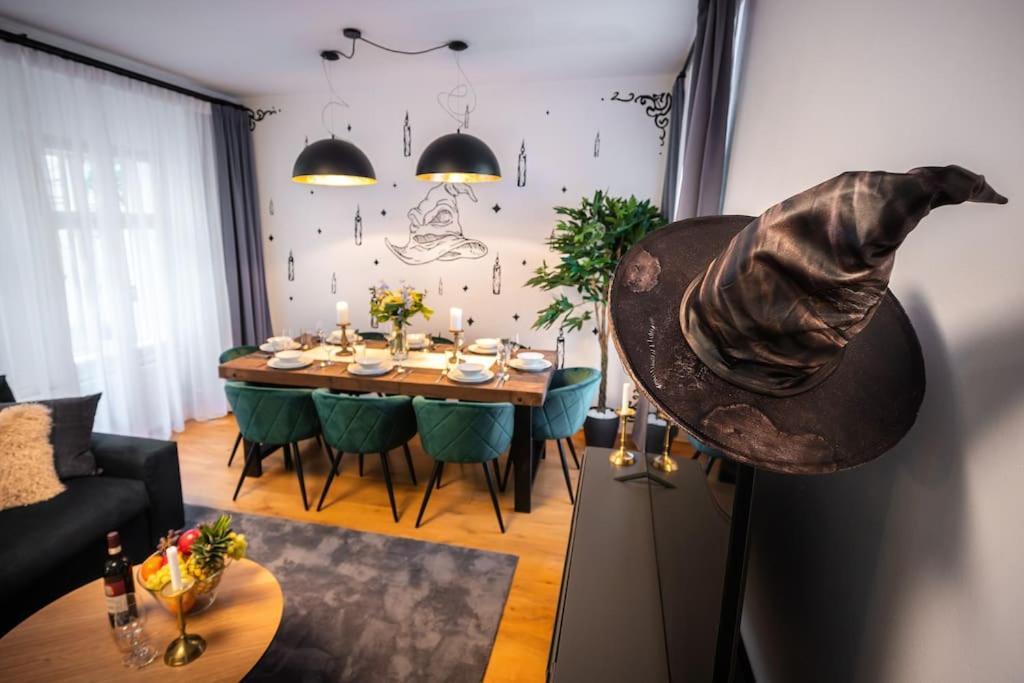 Daire 4br & 2,5bath Harry Potter Old Town And Great Patio