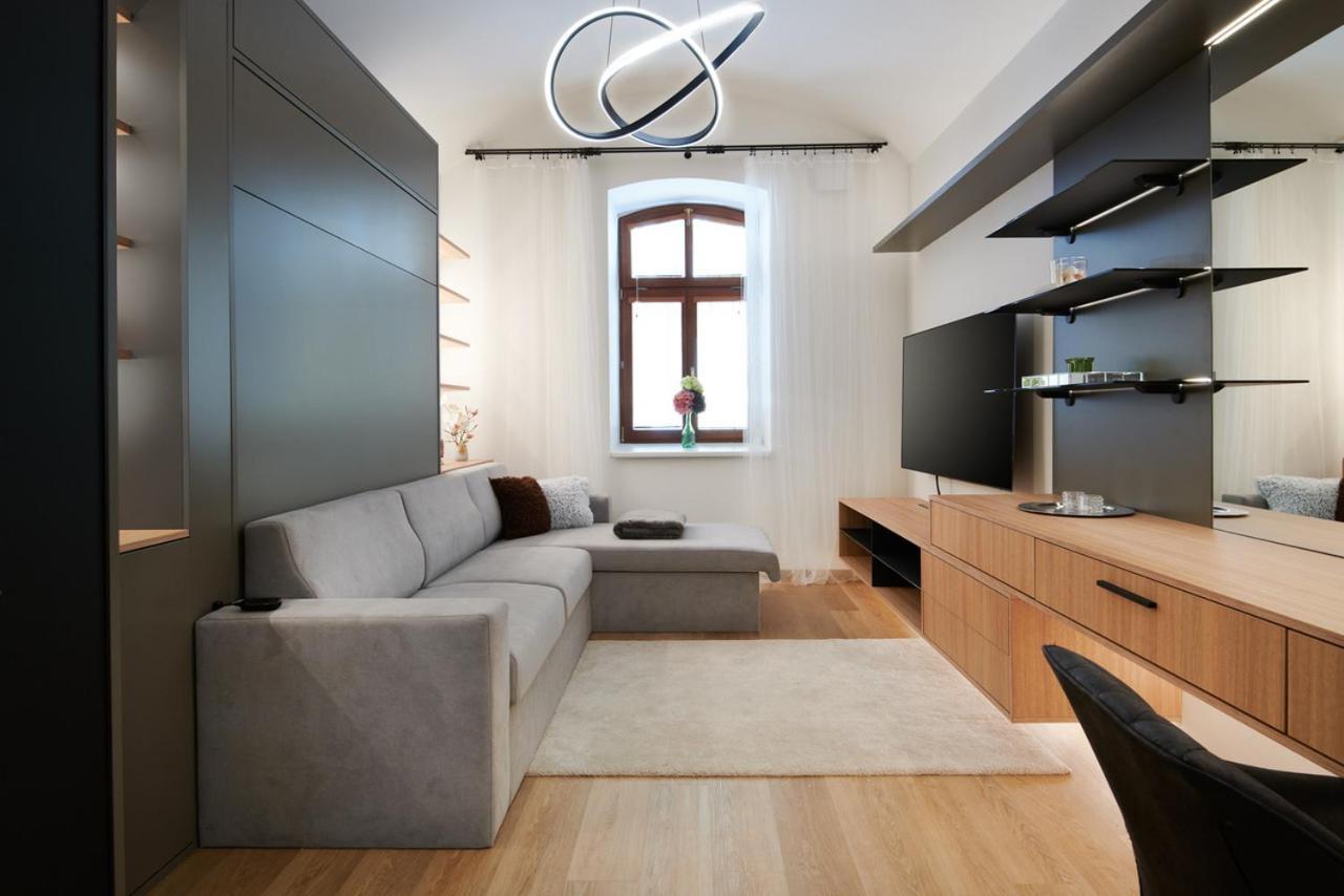 Pb Apartment *