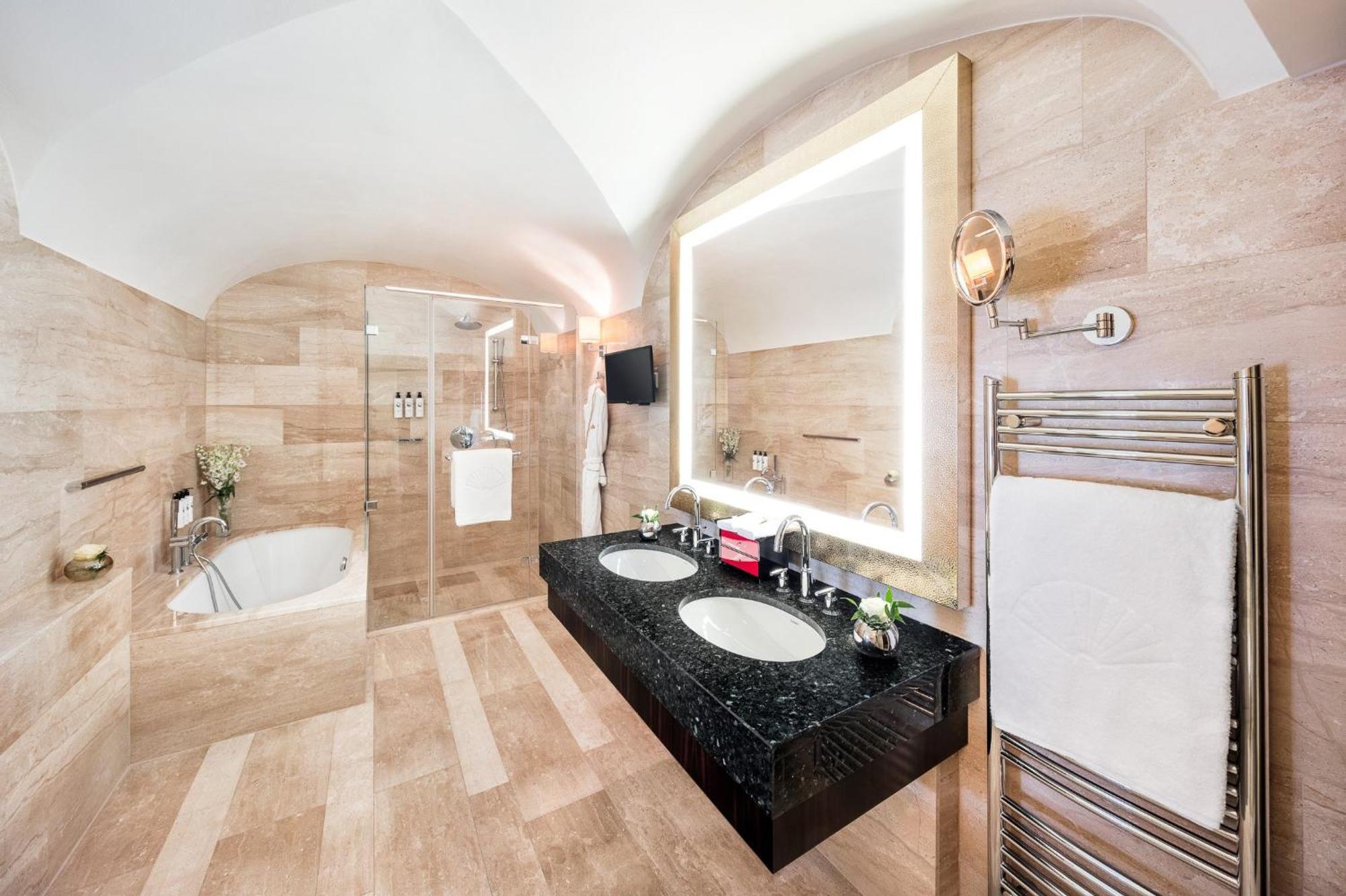 Mandarin Oriental, Hotel 5*