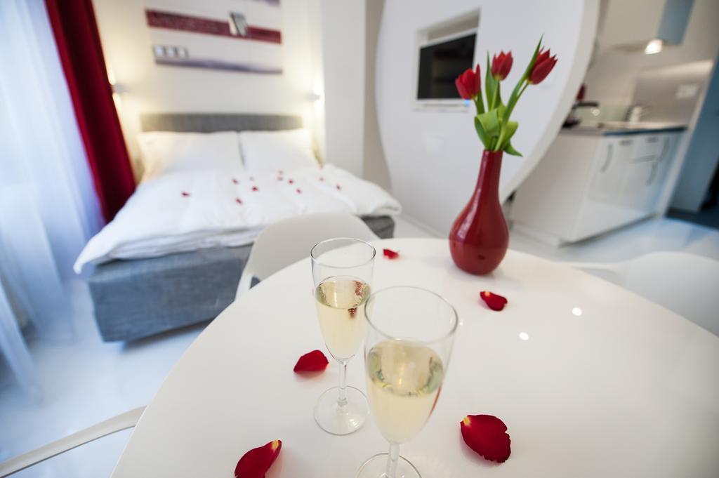 Honeymoon Ruterra Studio Apartment *