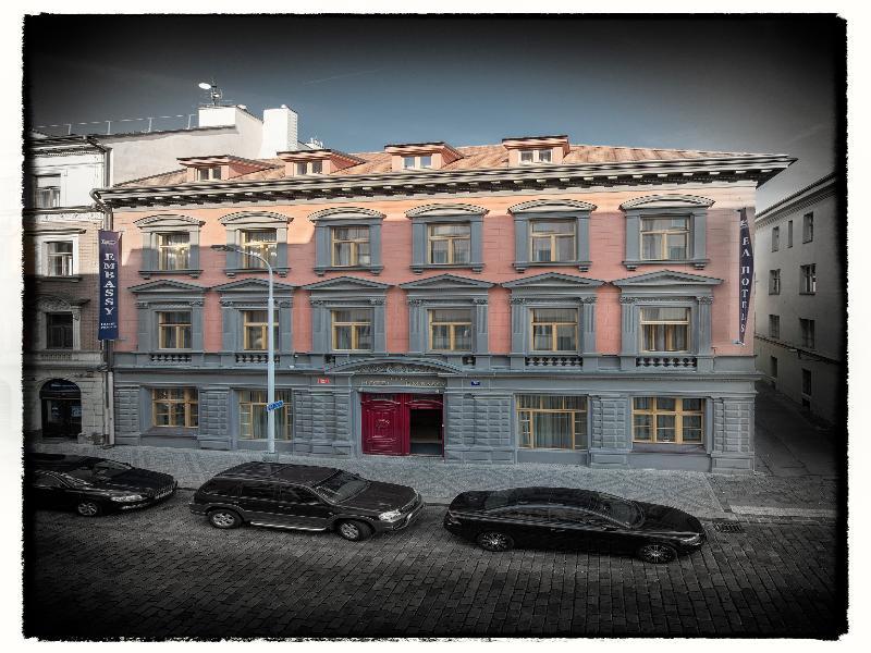 Hotel Ea Embassy 4*