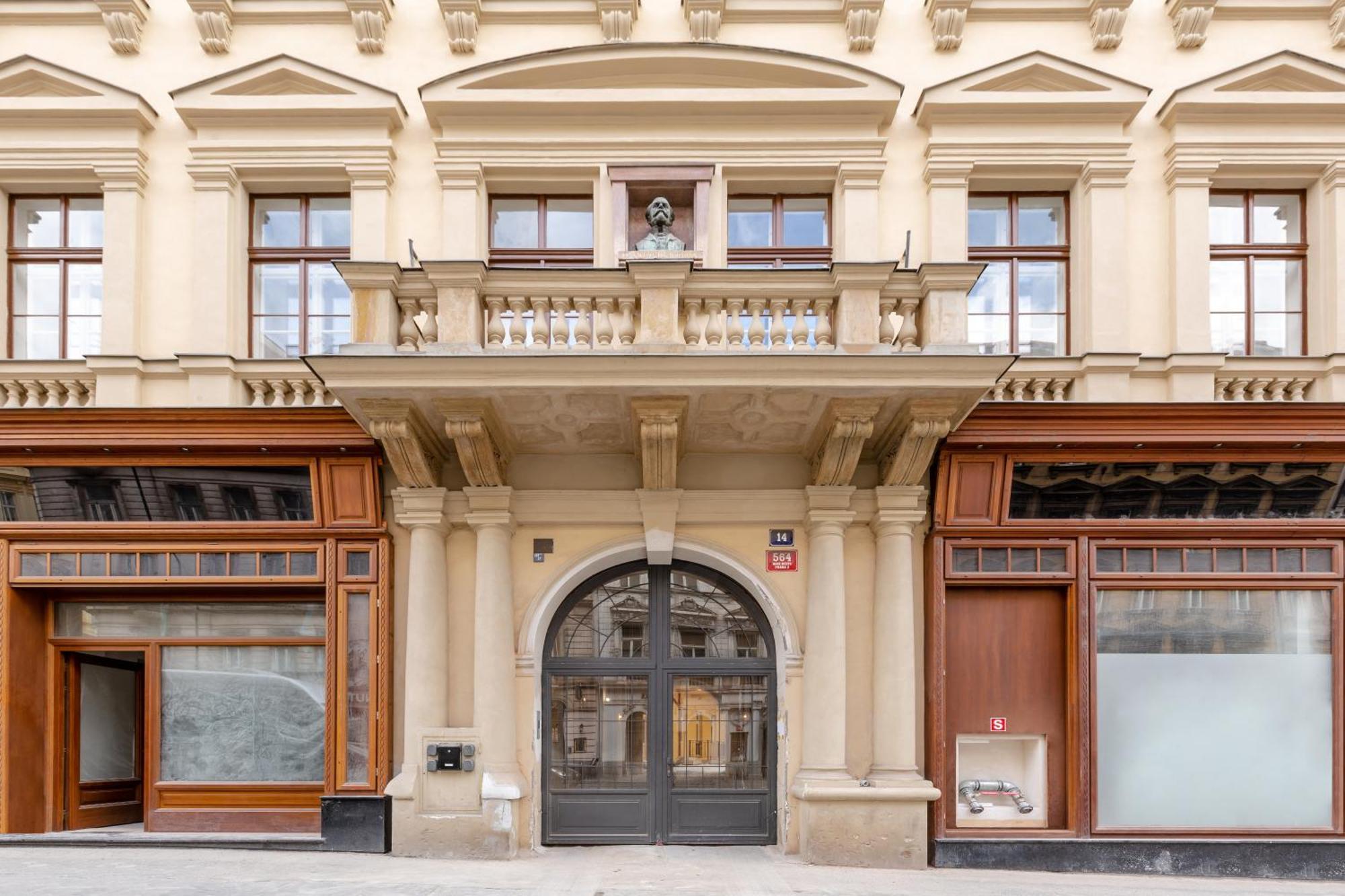 Turnkey I Antonin Dvorak Daire