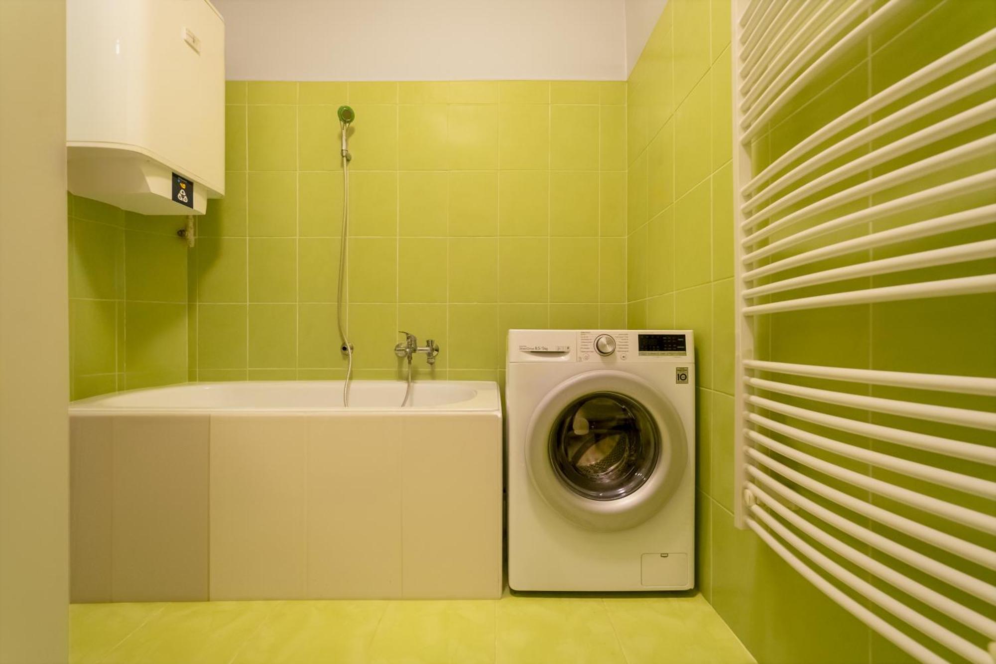 Daire Spacious Central Budget-friendly By Rentez Prag