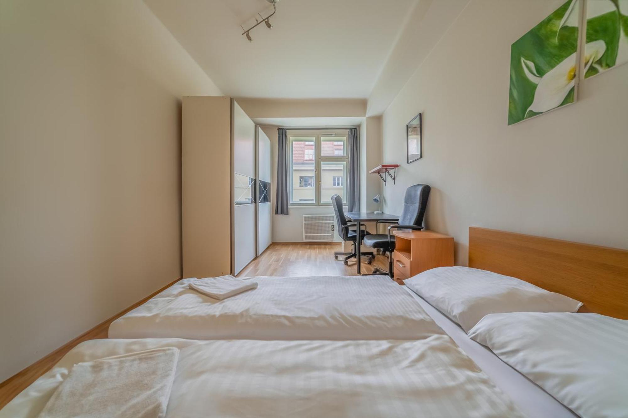Daire Spacious Central Budget-friendly By Rentez