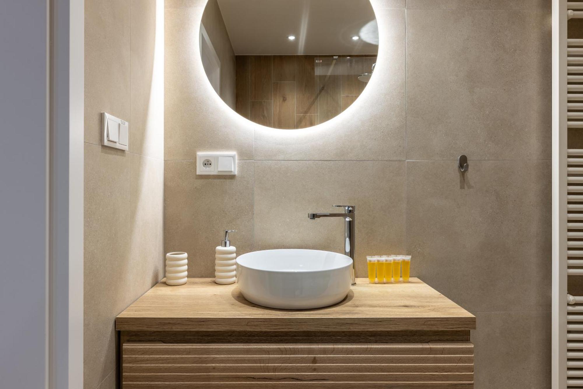 Boho Renovated Close To National Theather Apartamento Praga