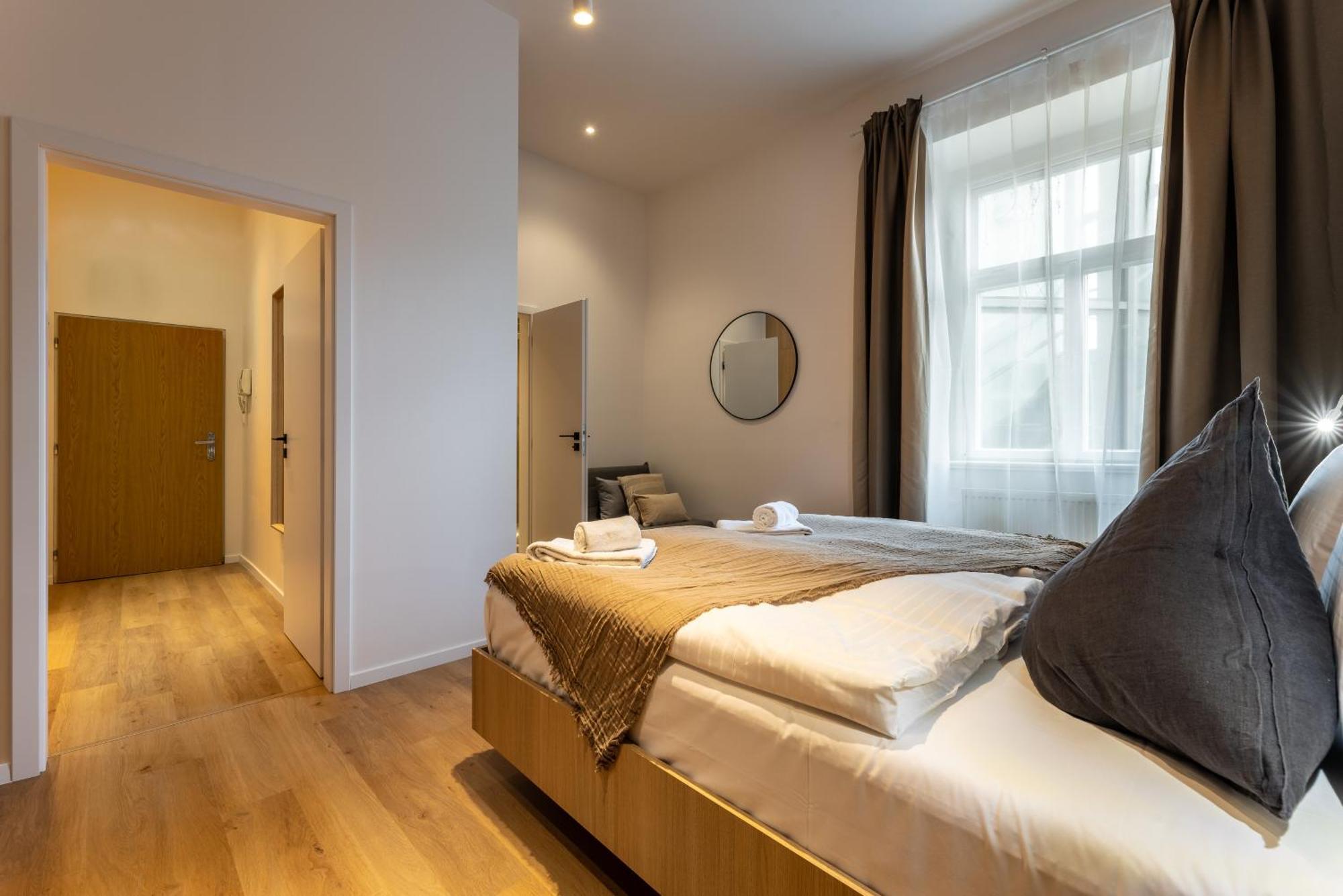 Boho Renovated Close To National Theather *