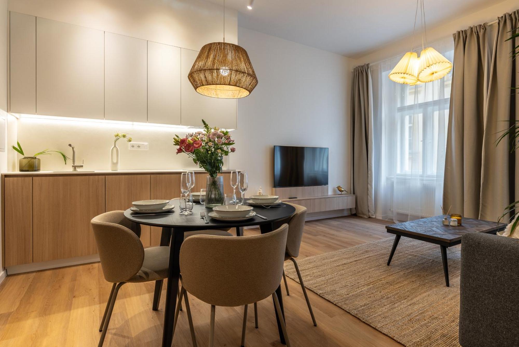 Boho Renovated Close To National Theather * Praga
