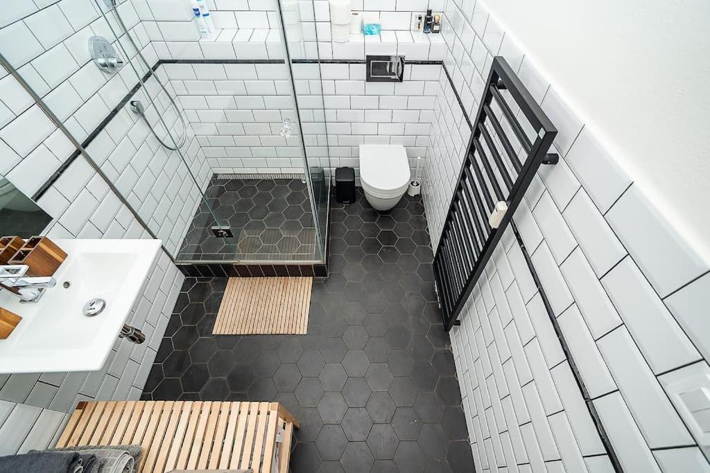 Floor Industrial With A River View Apartment *