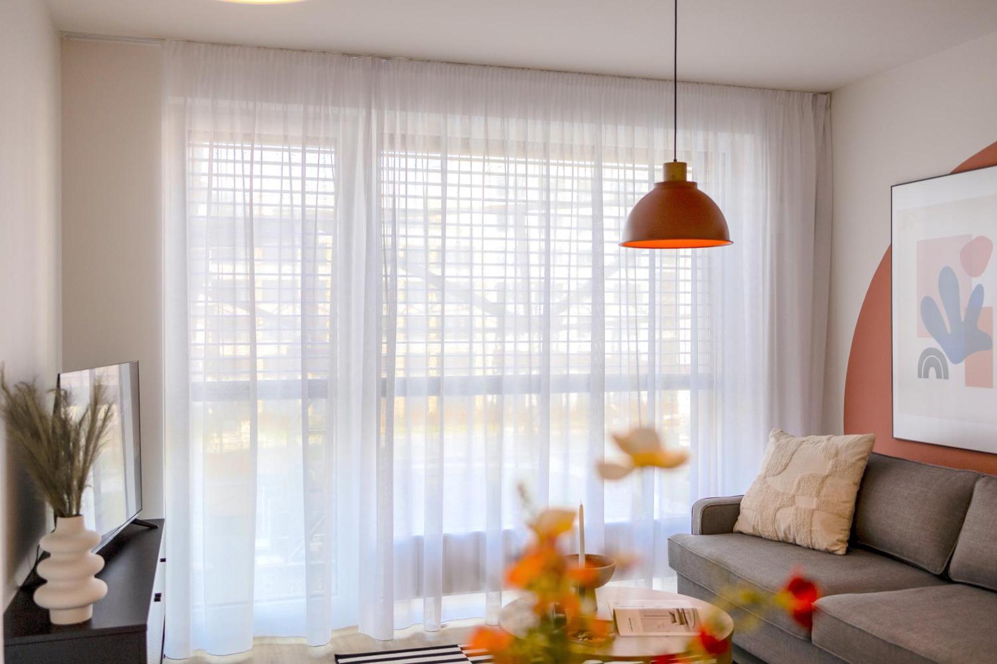 Design - Balcony, Free Parking, Yoga, 10 Mins To Center, By Gravity Apartment *
