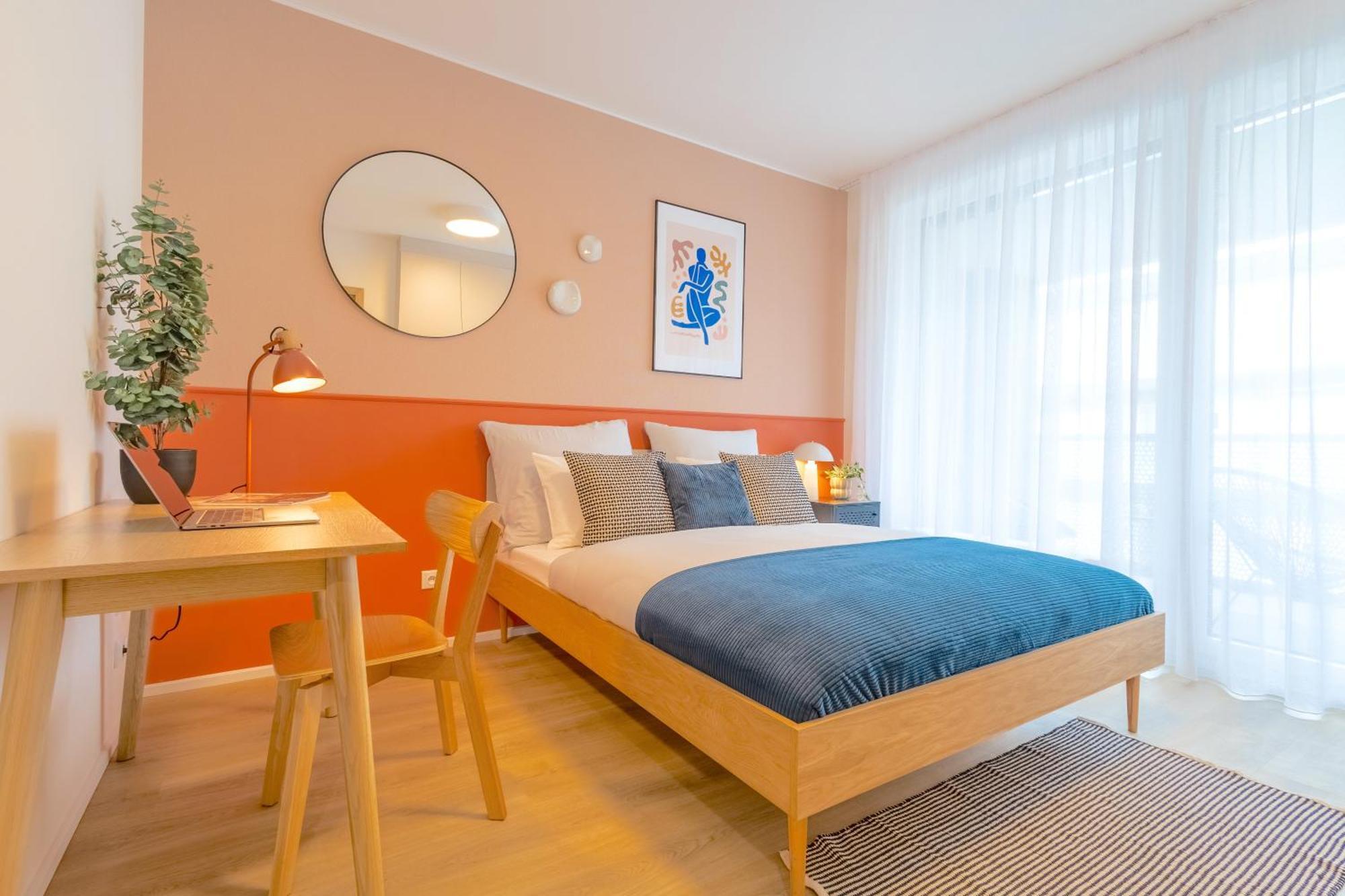 Apartment Design - Balcony, Free Parking, Yoga, 10 Mins To Center, By Gravity *