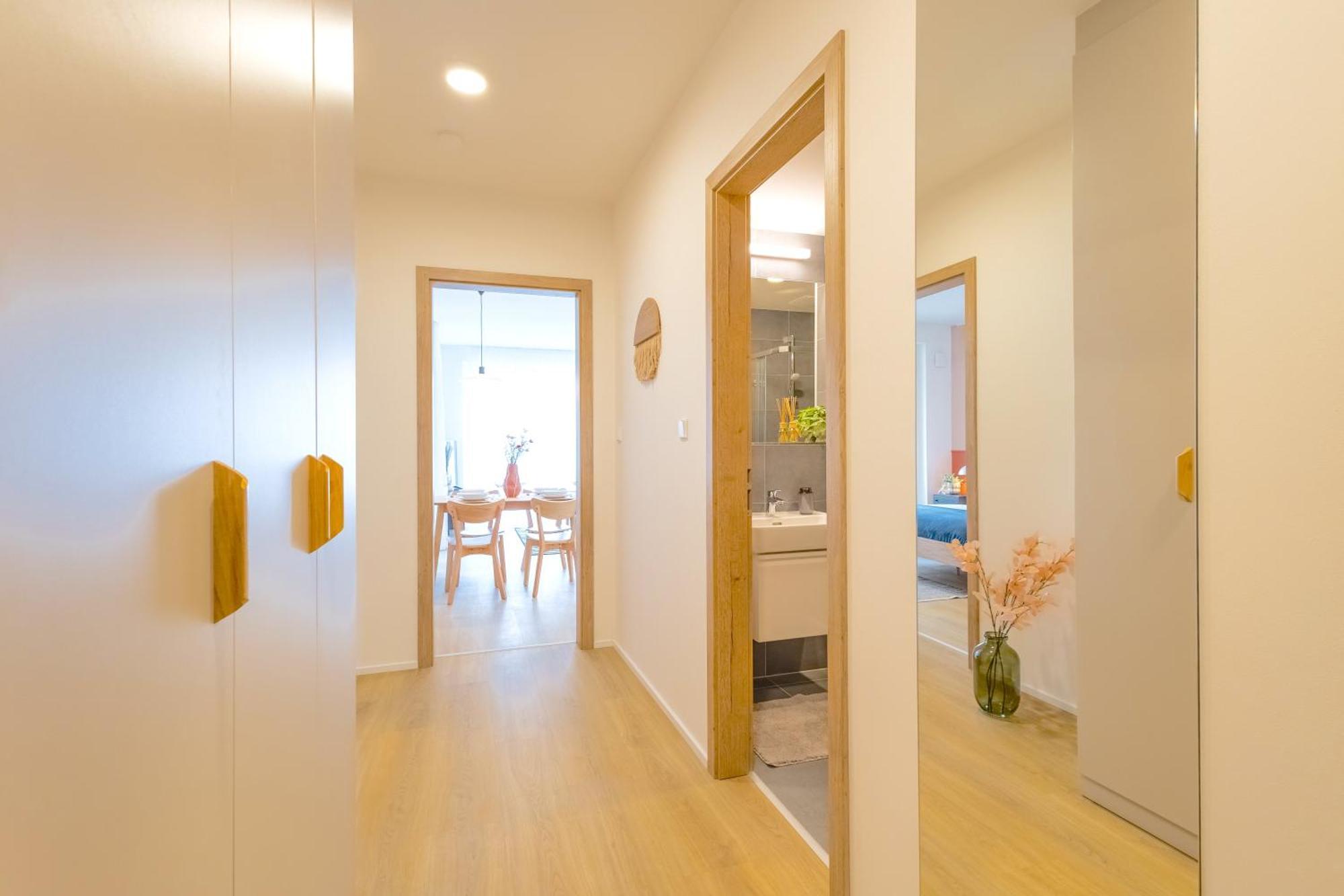 Apartment Design - Balcony, Free Parking, Yoga, 10 Mins To Center, By Gravity Prague