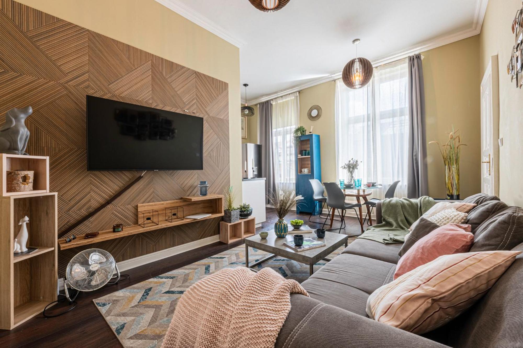 Homey In Lesser Town By Days Prague