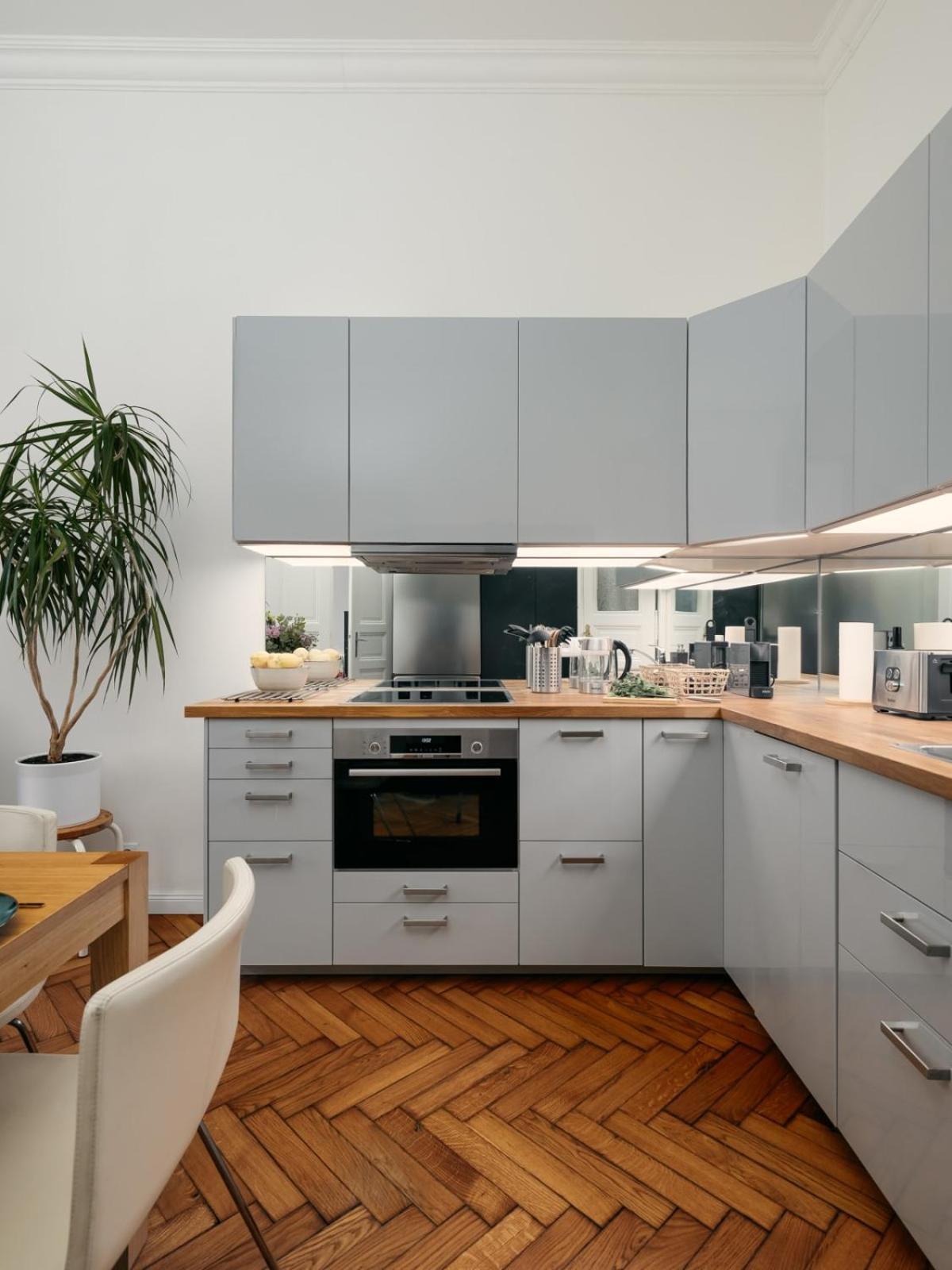 Comfortable And Cosy A Few Steps From Dancing House And Naplavka Dance Apartment Prague