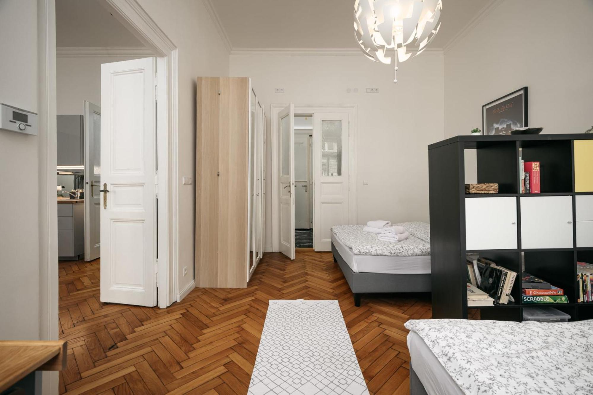 Comfortable And Cosy A Few Steps From Dancing House And Naplavka Dance Prague