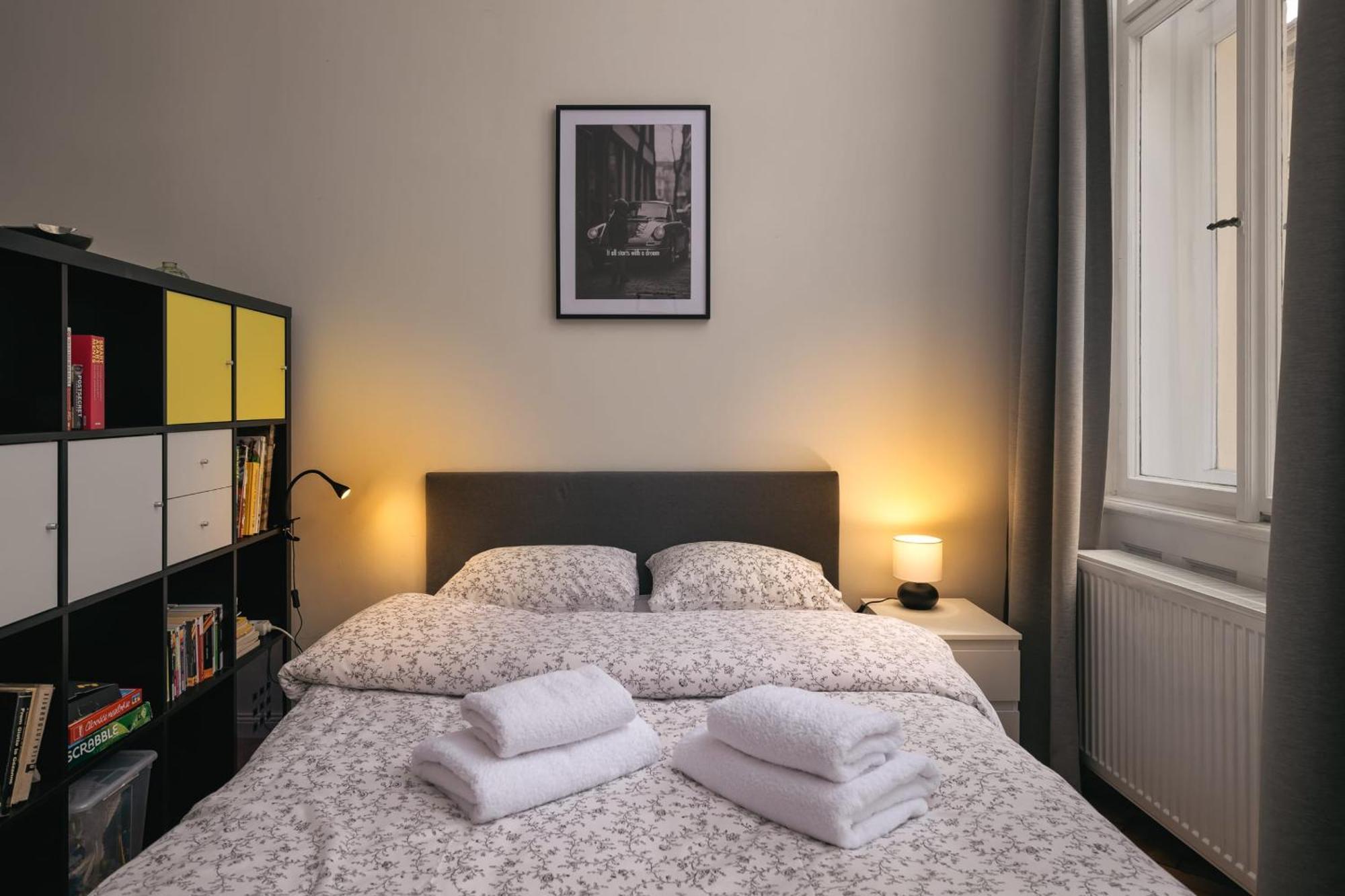Comfortable And Cosy A Few Steps From Dancing House And Naplavka Dance Apartment Prague