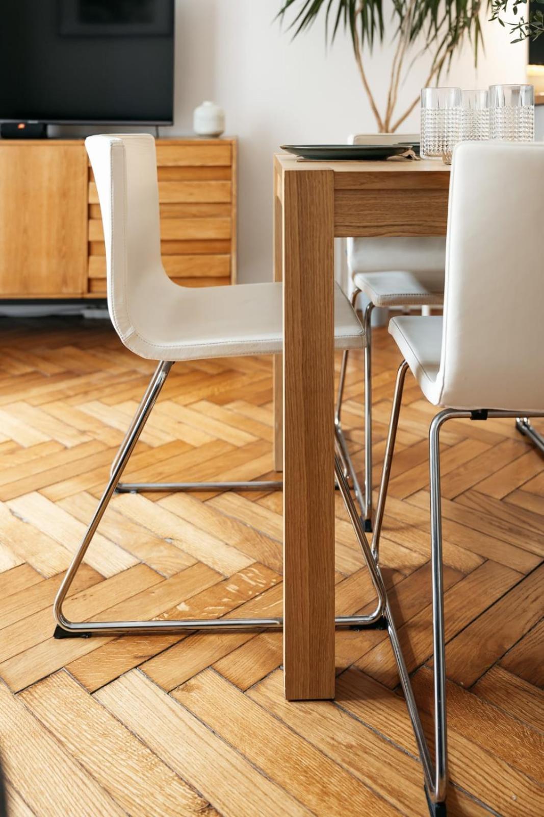 Comfortable And Cosy A Few Steps From Dancing House And Naplavka Dance Prague