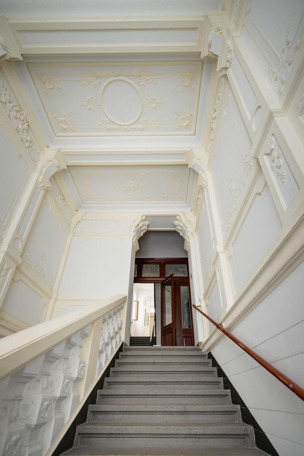 Comfortable And Cosy A Few Steps From Dancing House And Naplavka Dance * Prague