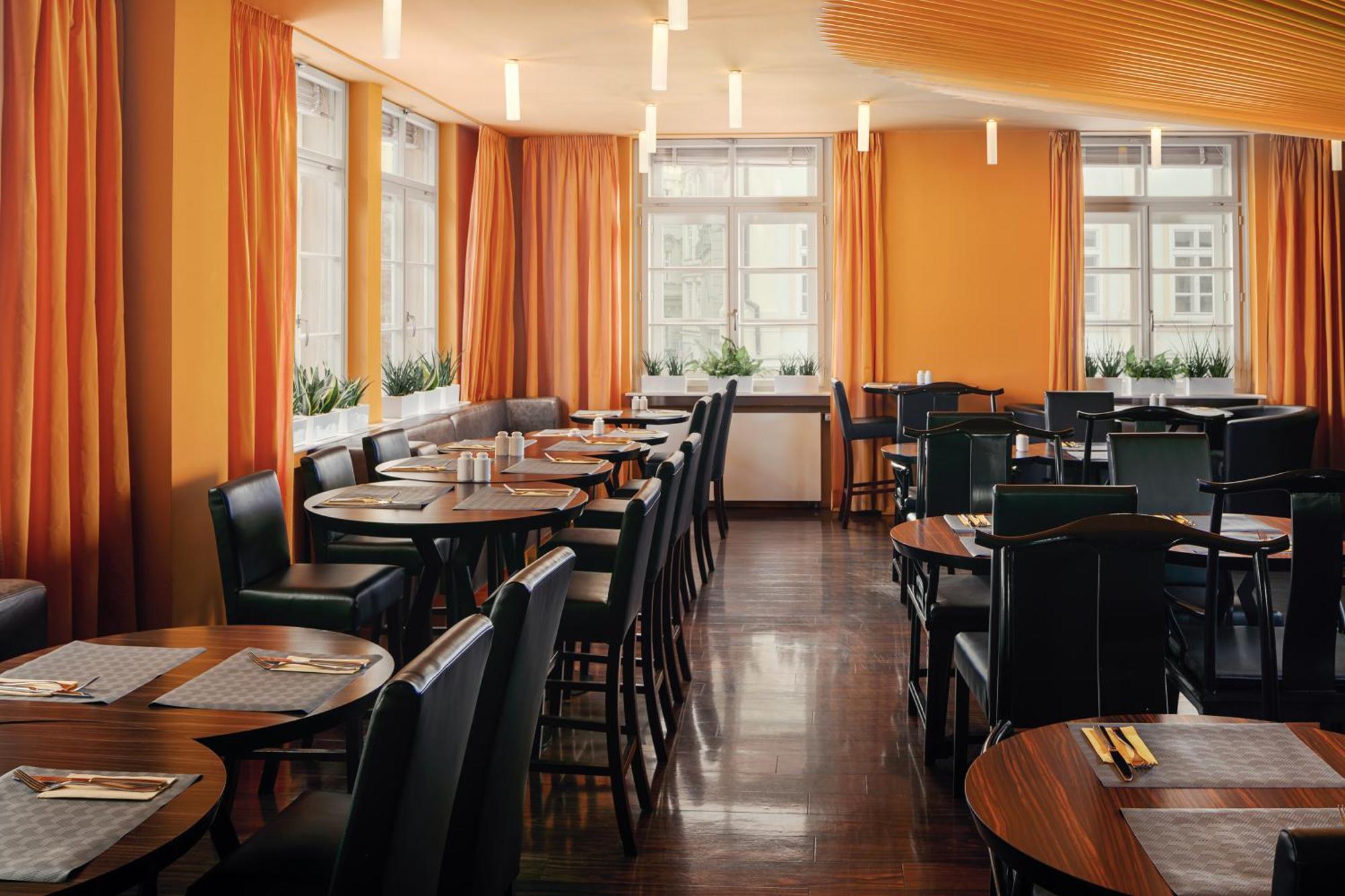 Perla 4* Prague