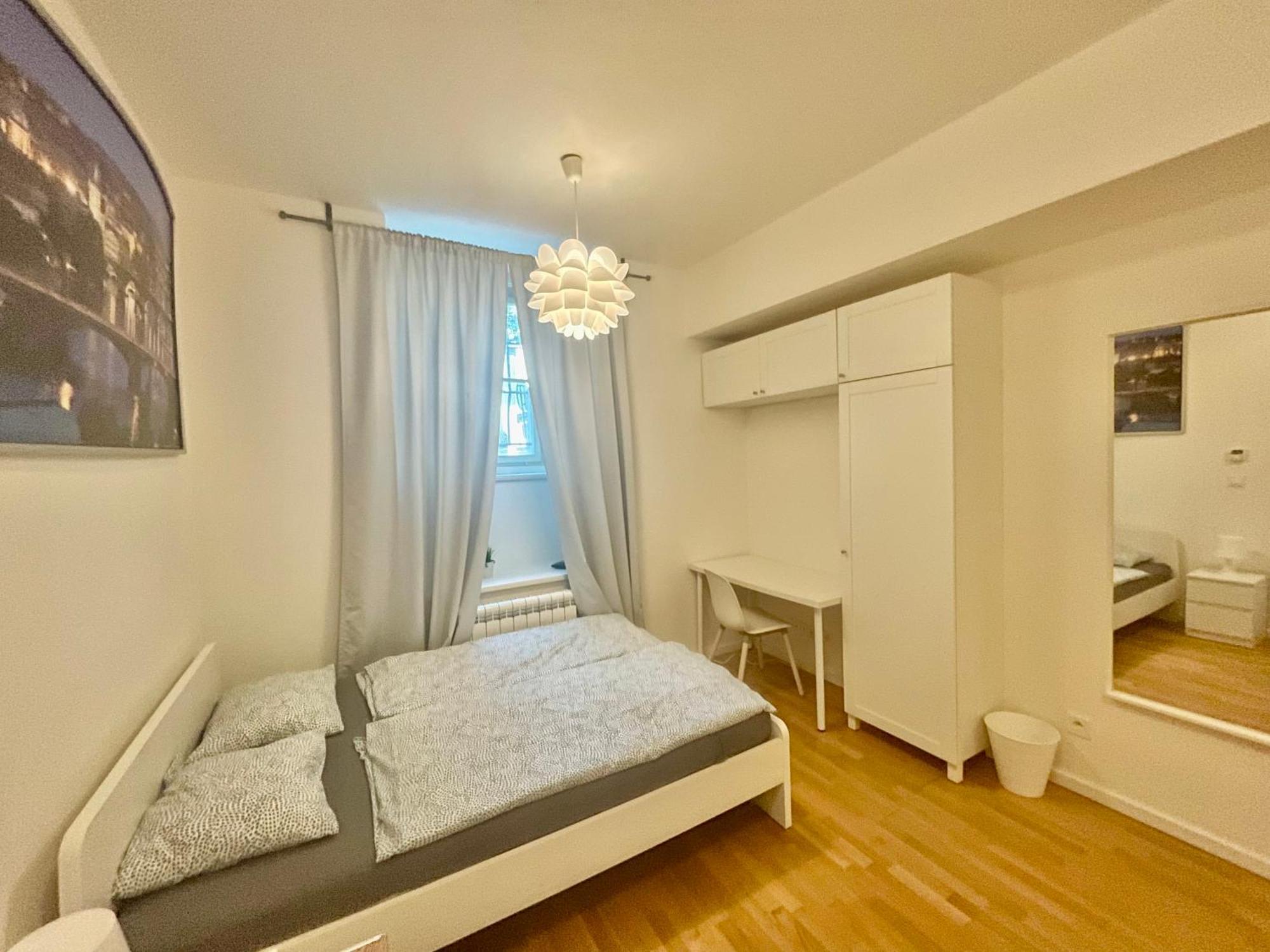 Apartamento Celak In 1 On Metro Muzeum Praga