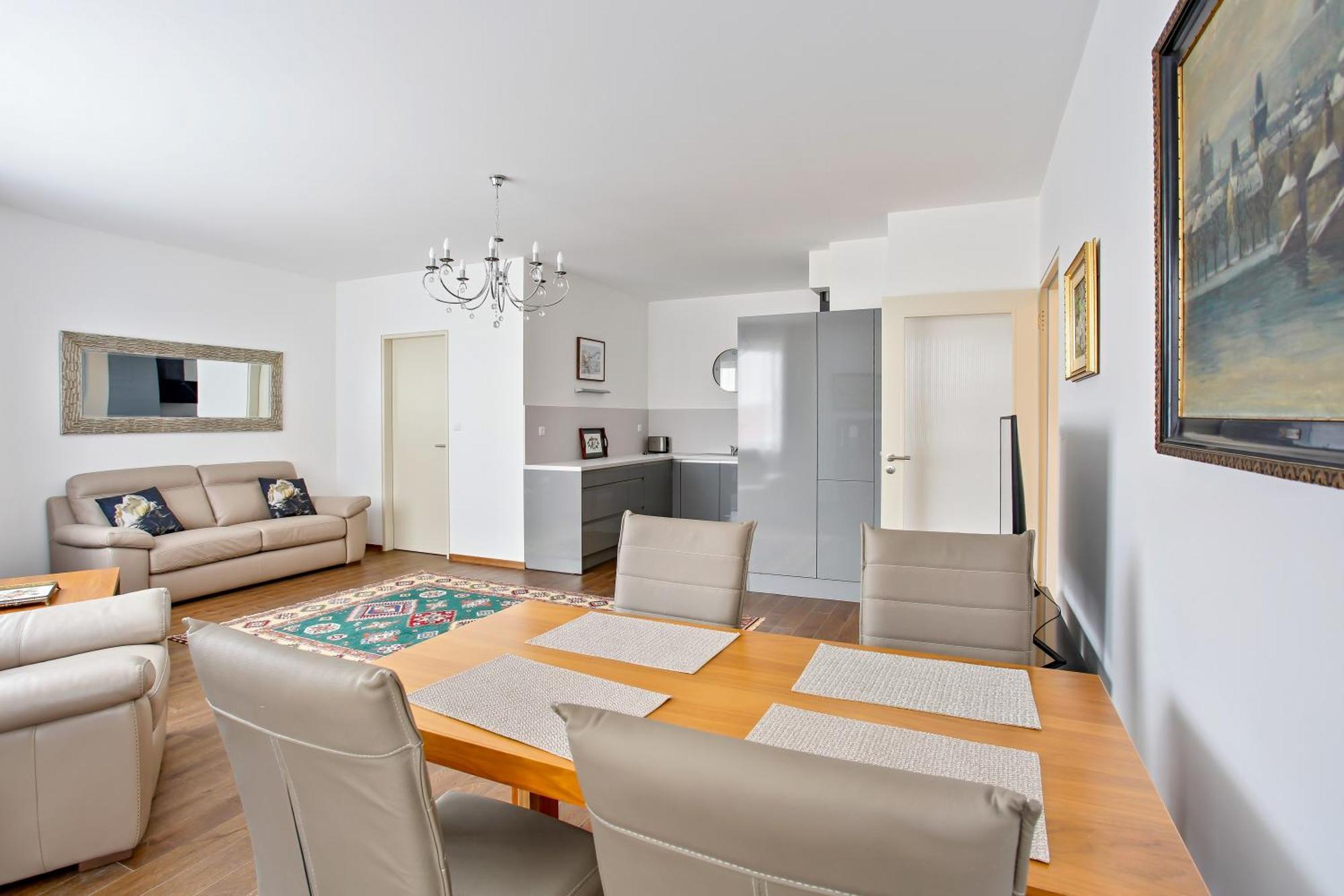Melody Apartment *