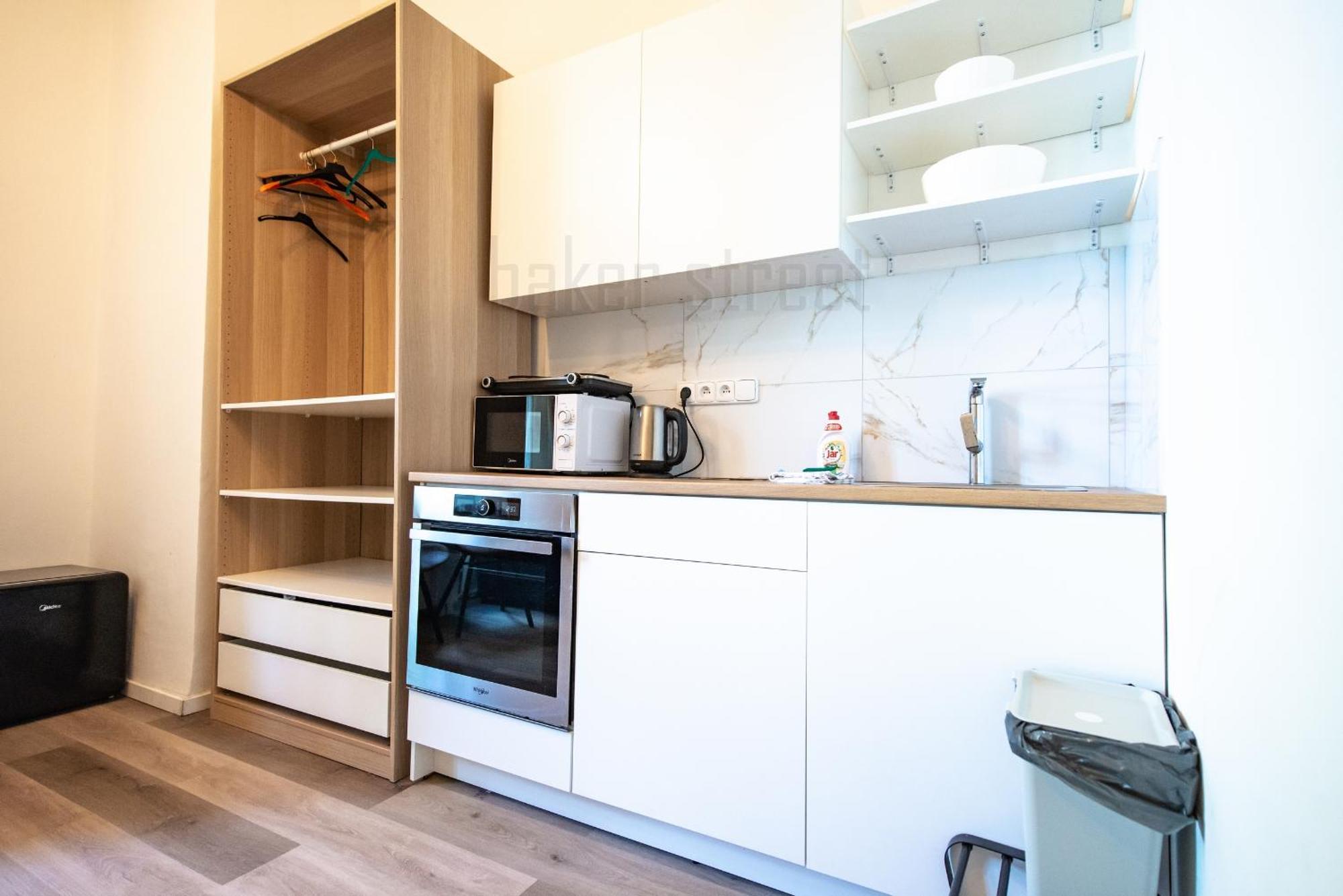 Storey Close To Metro Palmovka * Prague