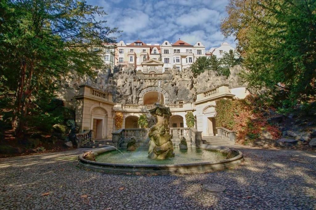 Apartment Luxusni S Terasou A Garazi *