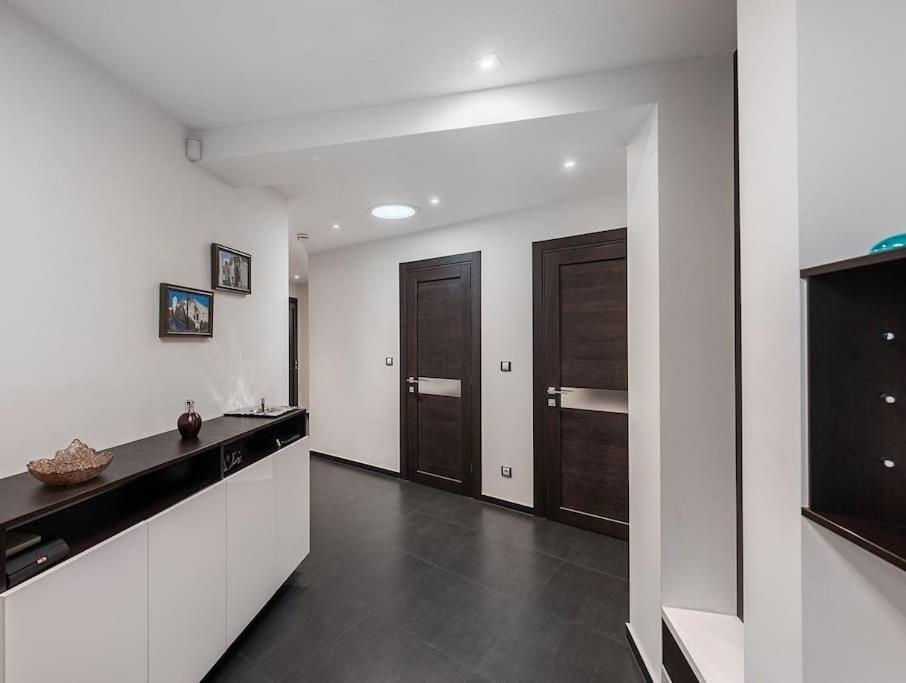 Apartment Luxusni S Terasou A Garazi Prague