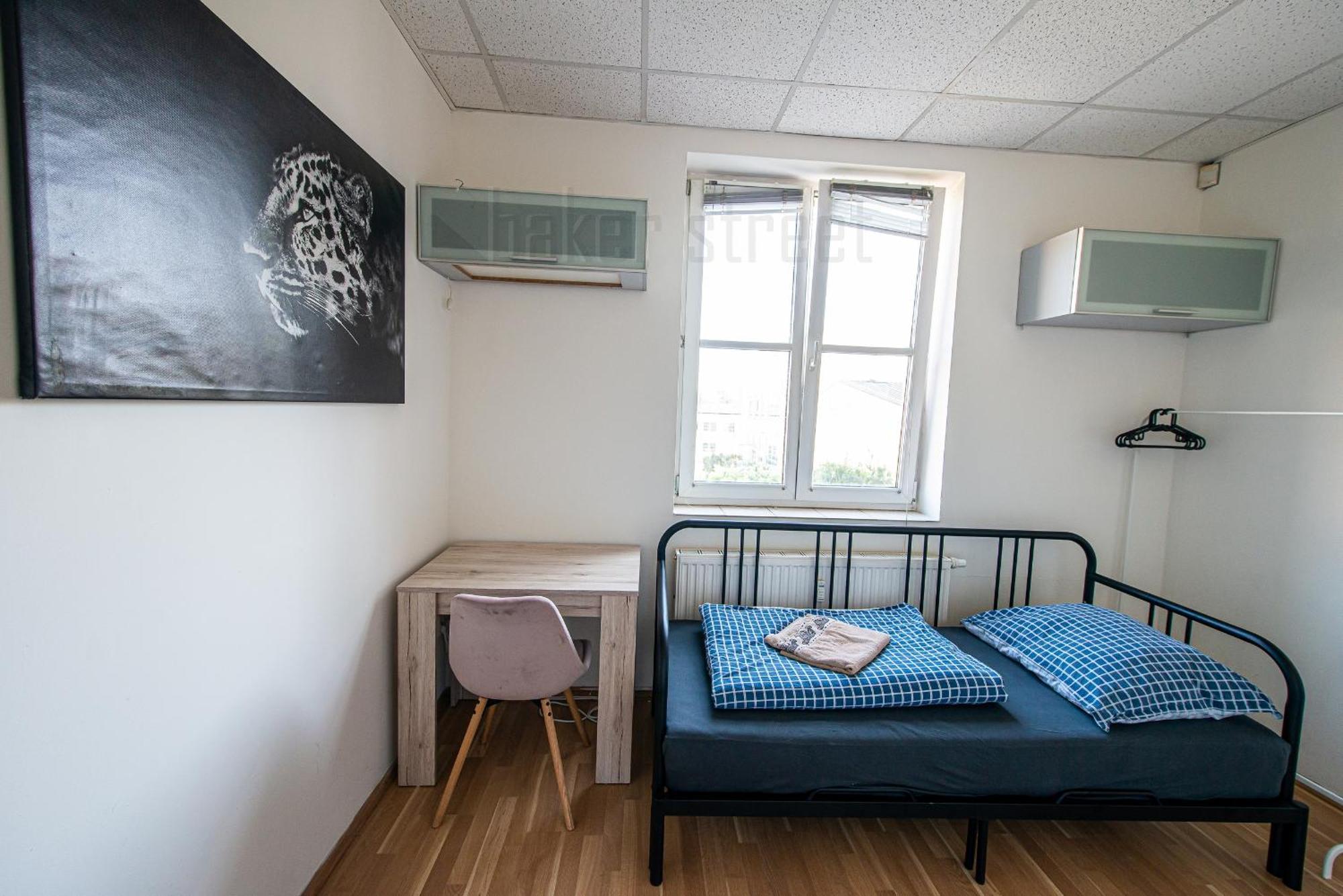 Snug Close To Metro Palmovka