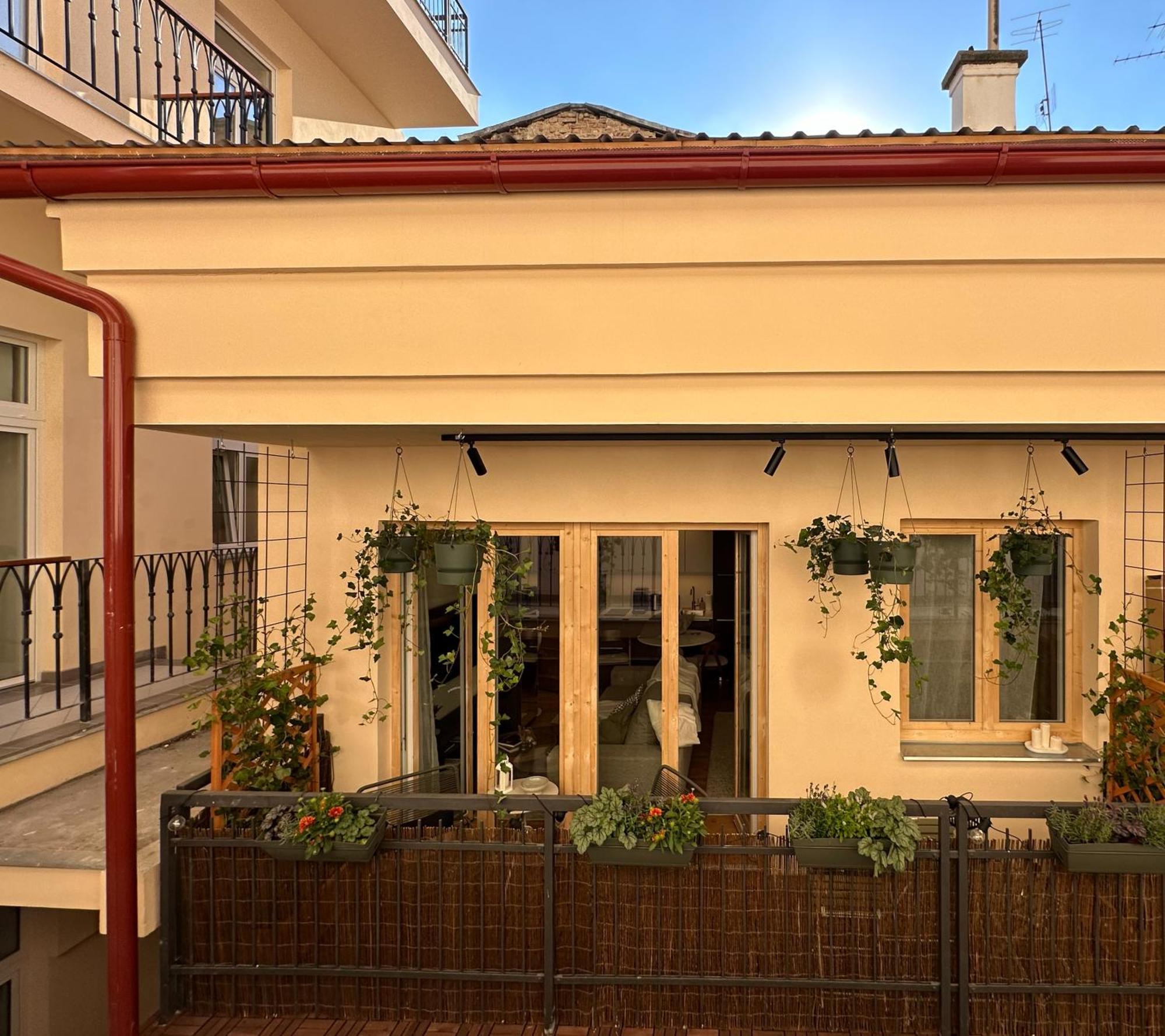 Turnkey I Karlin Square Apartment *