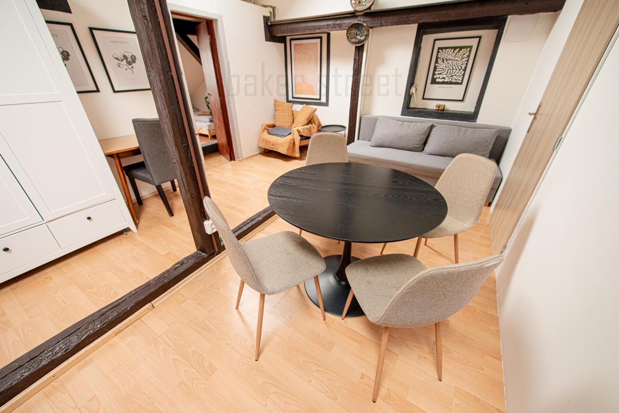 Apartment Attic 3 Bedrooms With 2 Bathrooms Prague