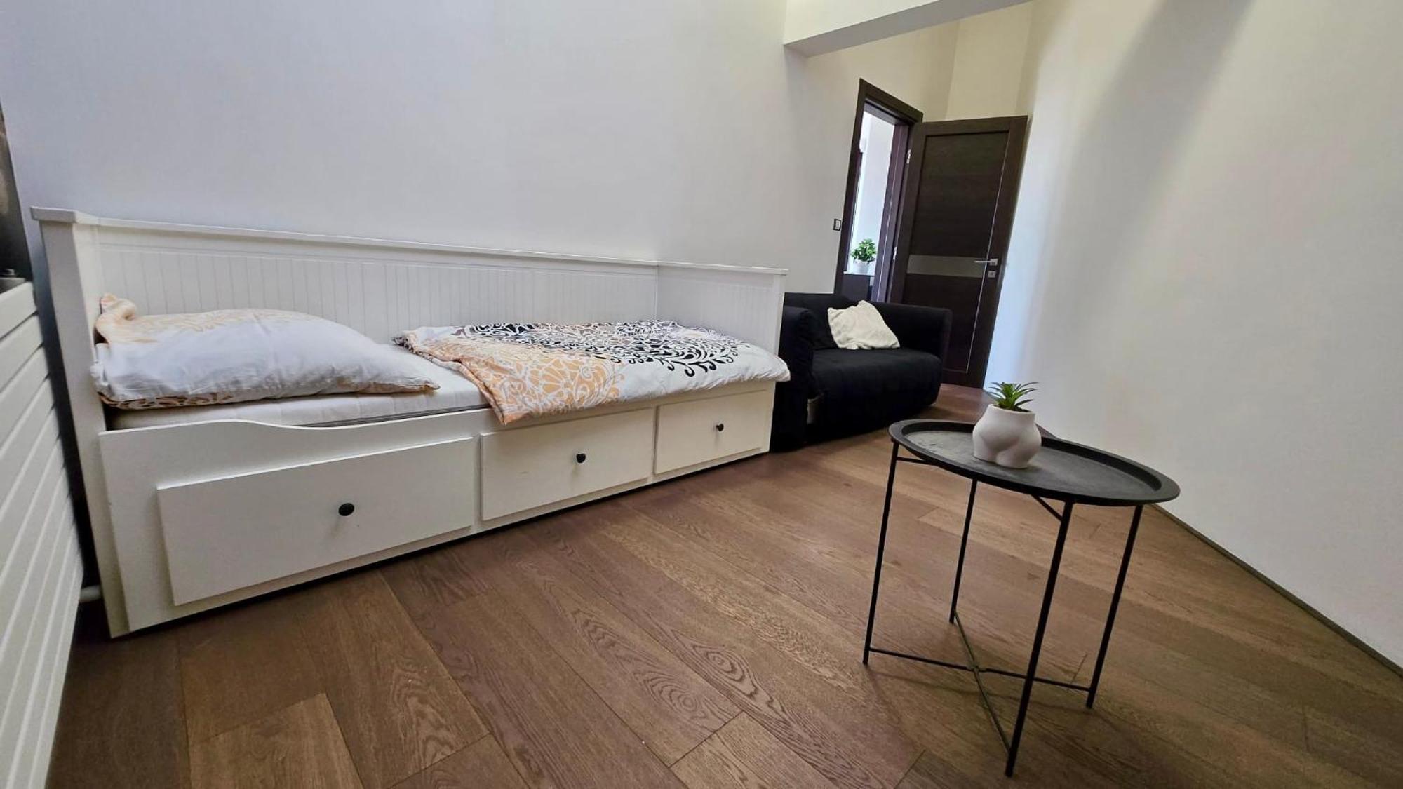 Apartment Luxusni S Terasou A Garazi *