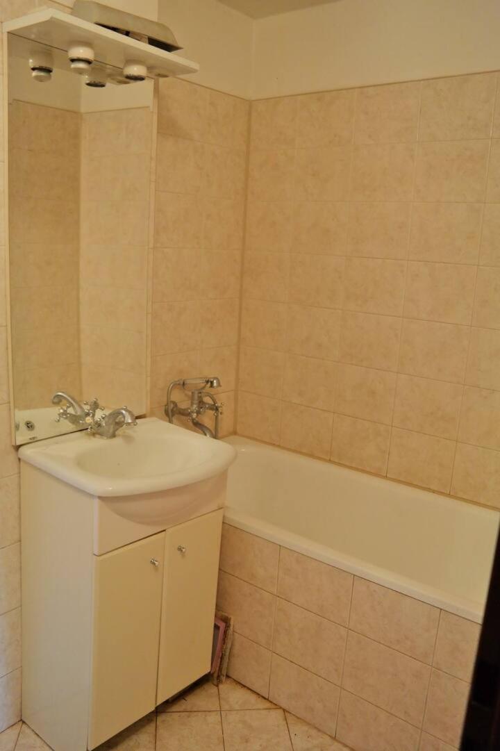Guest house Trojska