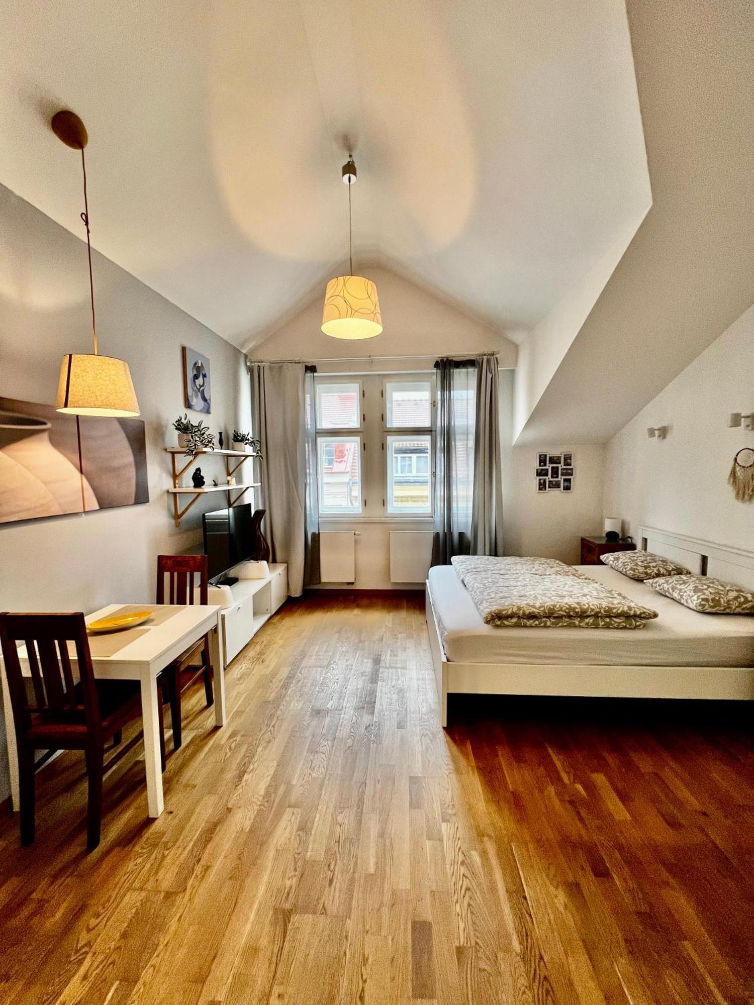 Riverside Apartment *