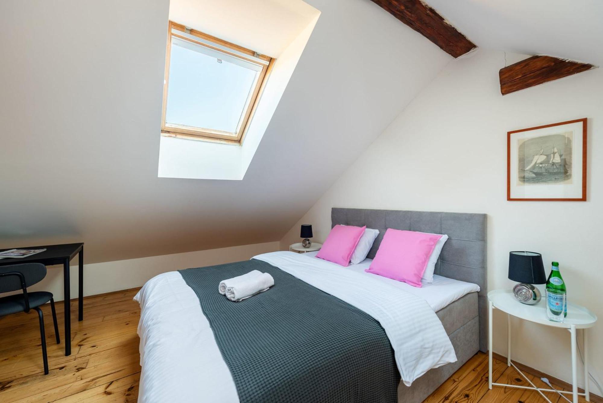 Stylish 2-level Near The National Theatre Apartamento Praga