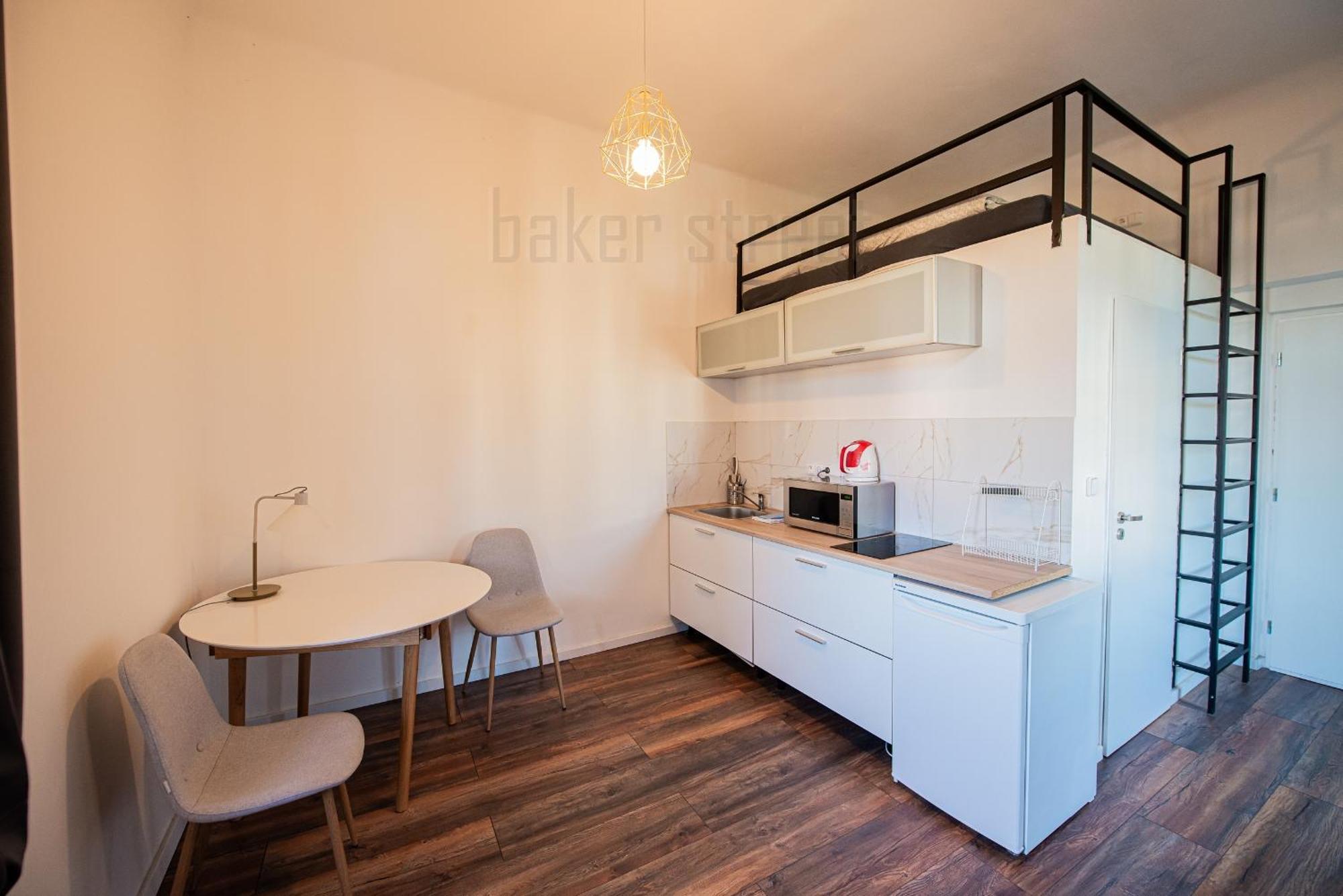 Apartment Stylish With Bunk Bed *