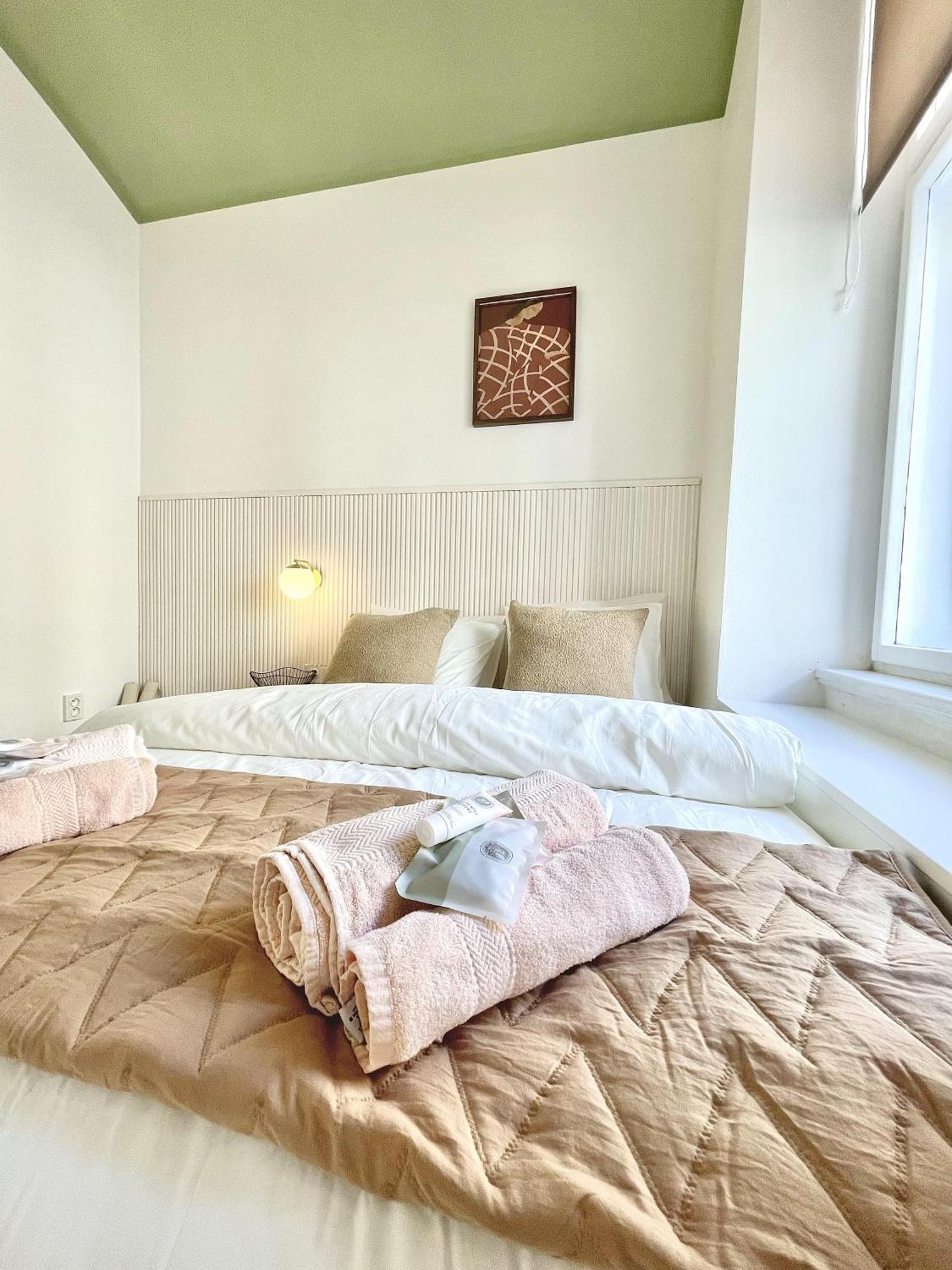 Apartment Cozy, Natural Ground Base Apartment,