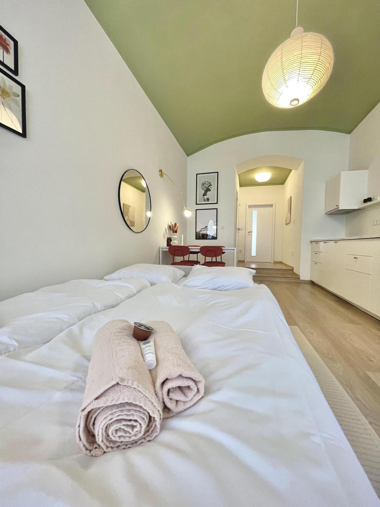 Apartment Cozy, Natural Ground Base Apartment,