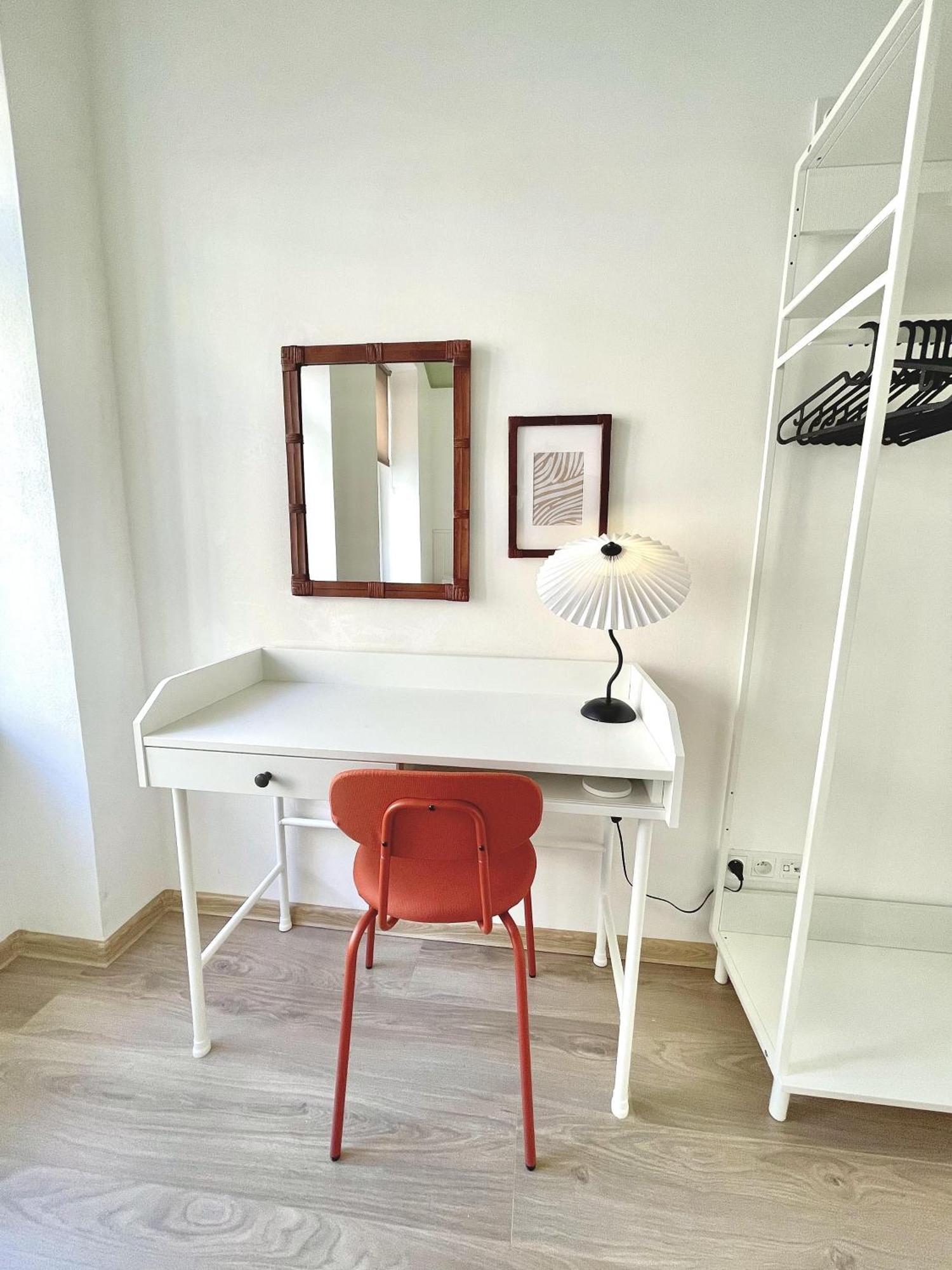 Cozy, Natural Ground Base Apartment, Prague