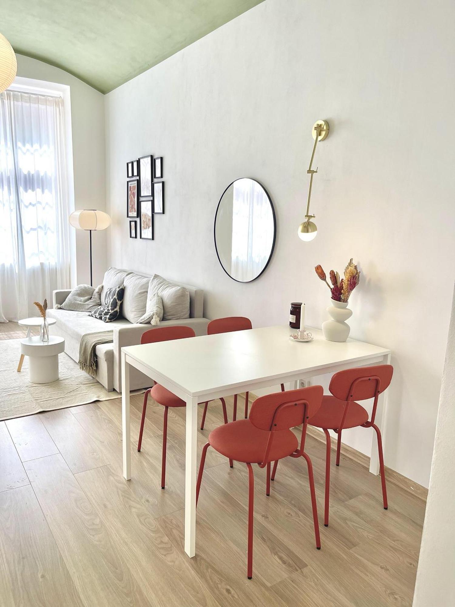 Apartment Cozy, Natural Ground Base Apartment,