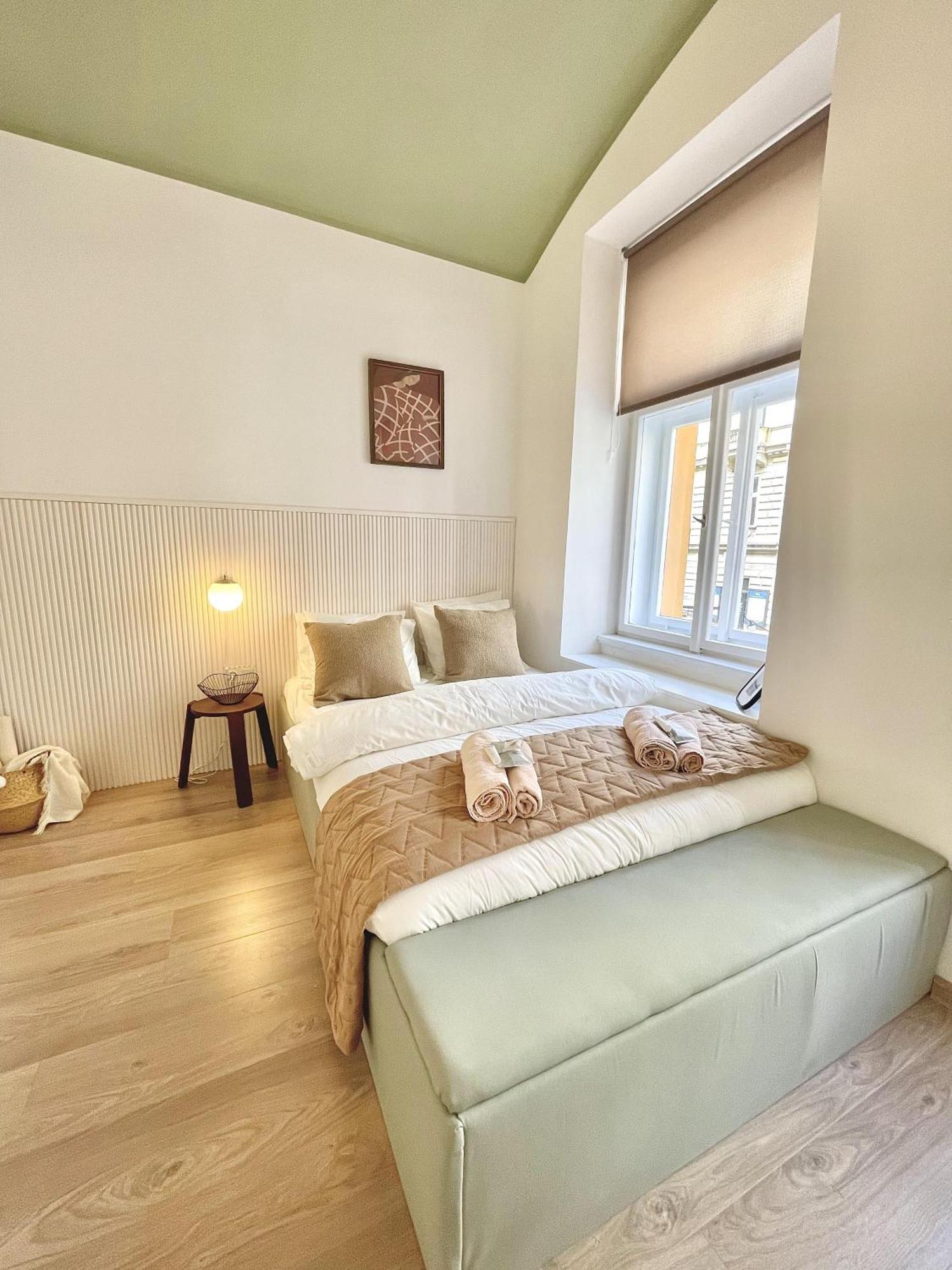 Apartment Cozy, Natural Ground Base Apartment, *