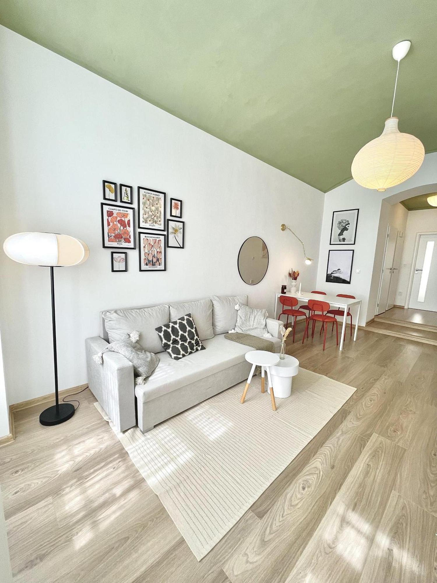 Apartment Cozy, Natural Ground Base Apartment,