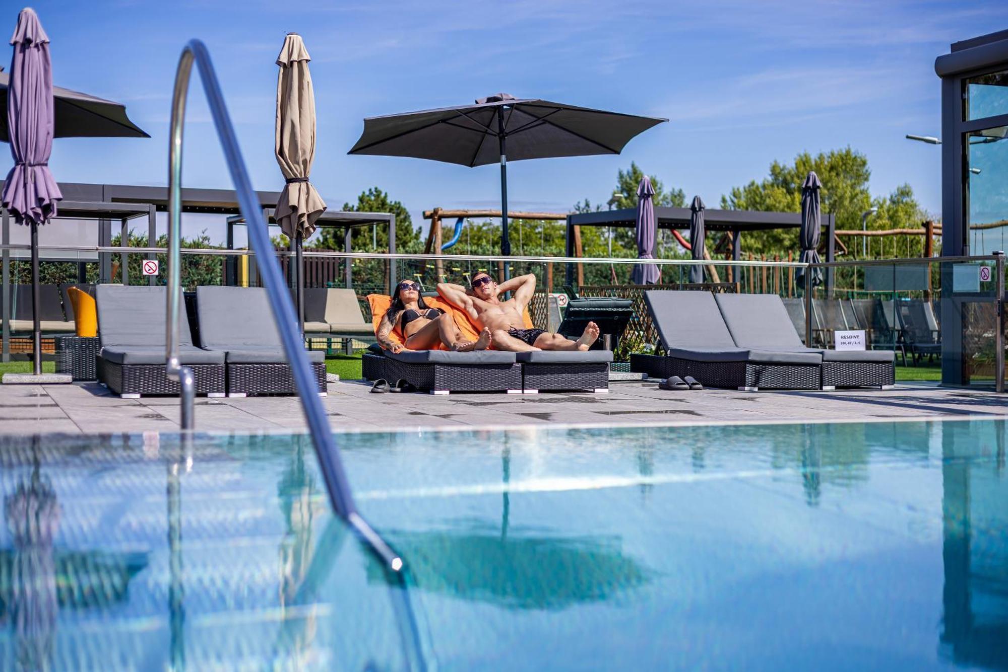 Hotel Aura Design & Garden Pool